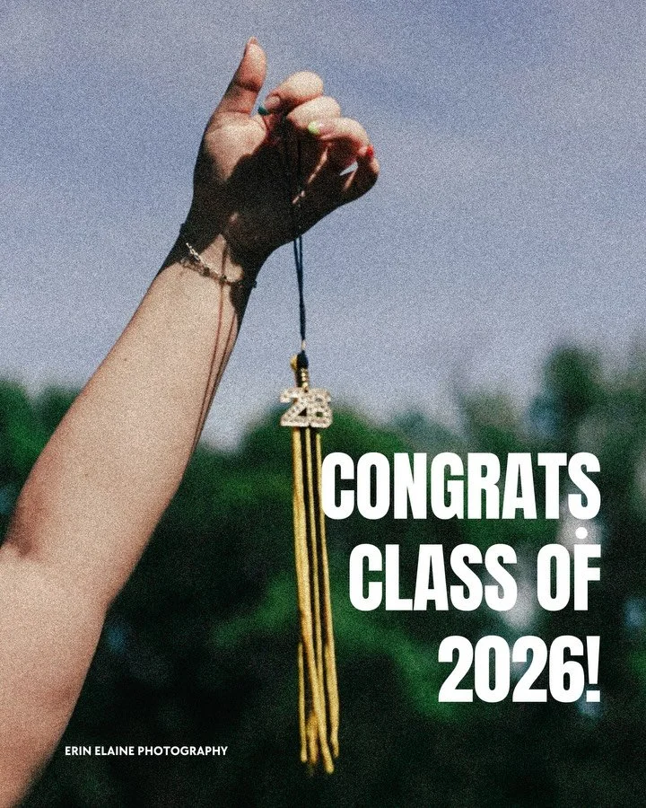 ✨ It&rsquo;s Grad week .. onto the next chapter! 👩🏻&zwj;🎓 

It&rsquo;s never lost on me that I have the opportunity to document this incredible transitional time. 

From senior sessions, many shoots with my VIP ladies 🤍🤍, friend sessions &hellip