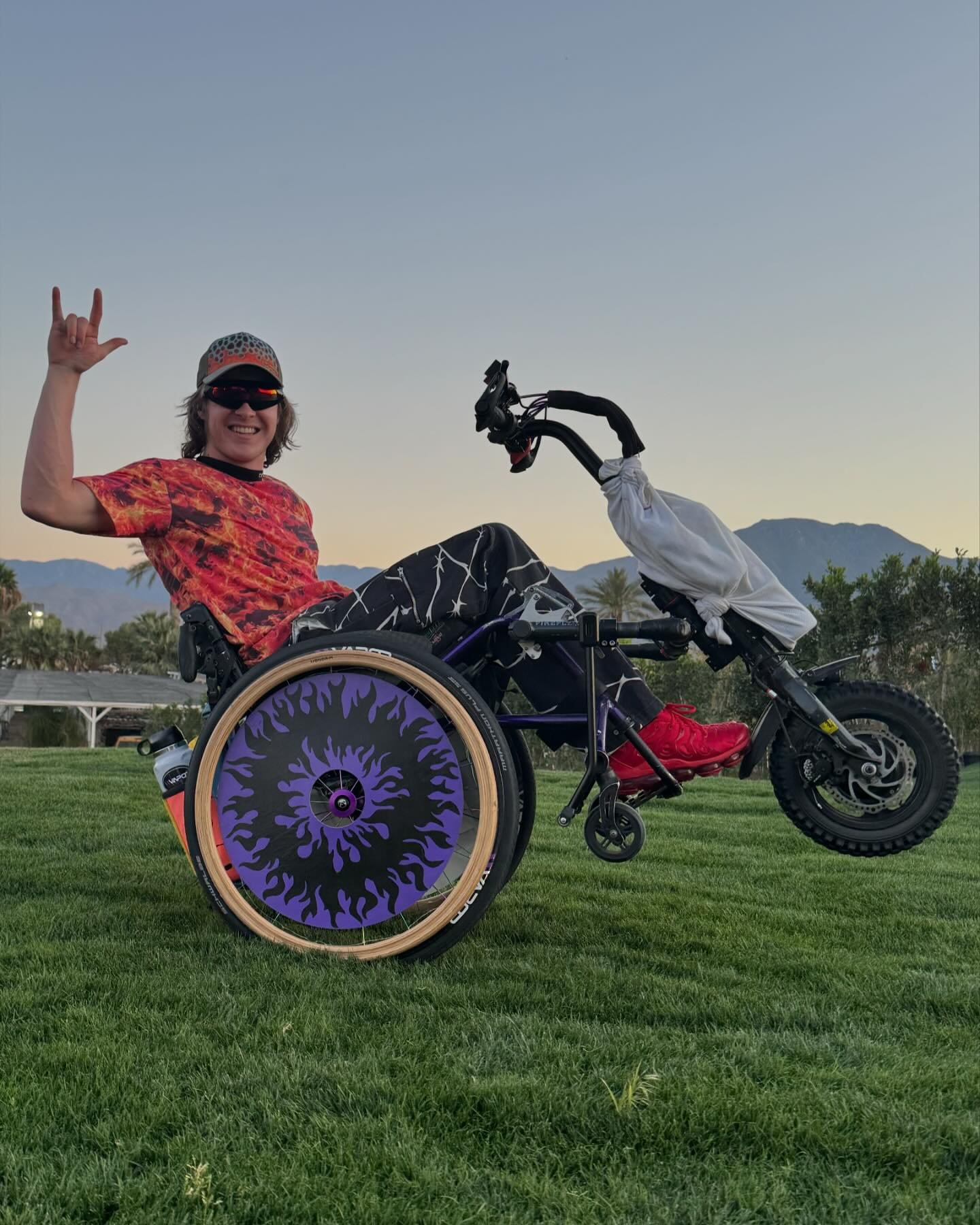 @coachella DAY 3 🚨🔥

Firefly Electric Attachment CODE &ldquo;mason&rdquo; - @rio_mobility

Wheels! CODE &ldquo;mason&rdquo; - @vaporwheelsco

Wheel covers - @tara_shett

if shirt/emotional hoodie - @interracialfriends