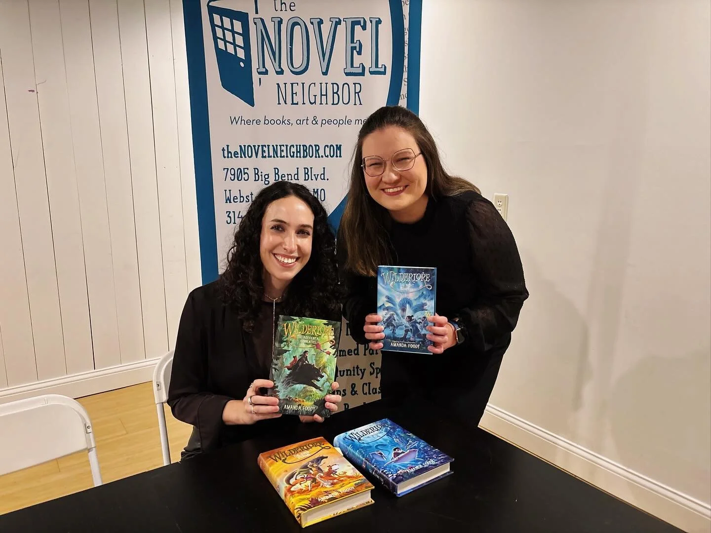 I met one of my favorite authors 🥹🤩

So glad I was able to go to the @novelneighbor book event to celebrate the release of A FATE SO COLD, the new cowritten YA romantasy from @amandafoody and @cl_herman ! It sounds incredible&mdash;a world of summe