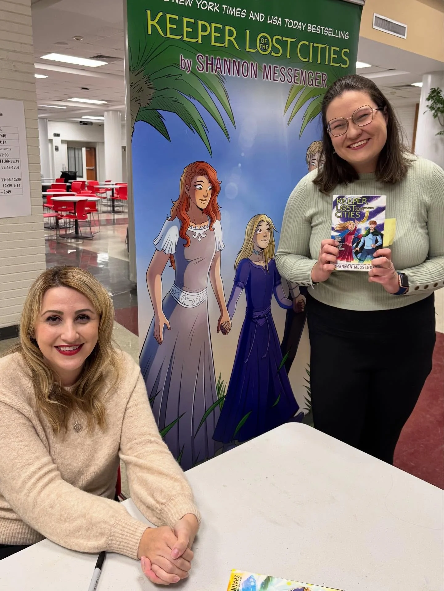 I met one of my favorite authors last night 🥰🥹

When I first picked up KEEPER OF THE LOST CITIES a few years ago, I couldn&rsquo;t stop reading. Adventure, adorable romance, epic stakes, found family&mdash;what more could you want? Now, as a librar