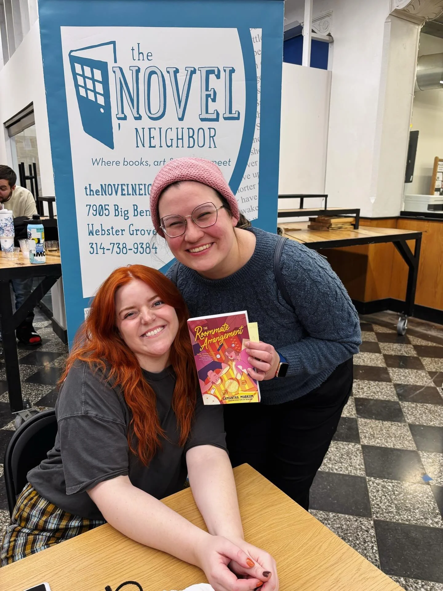 HAPPY BELATED BOOK BIRTHDAY TO THE ROOMMATE ARRANGEMENT 💕🥳

Had the best time at @sam.markum &lsquo;s launch party (via the @novelneighbor ) celebrating her newest book about a girl and her brother&rsquo;s best friend who end up having to room toge