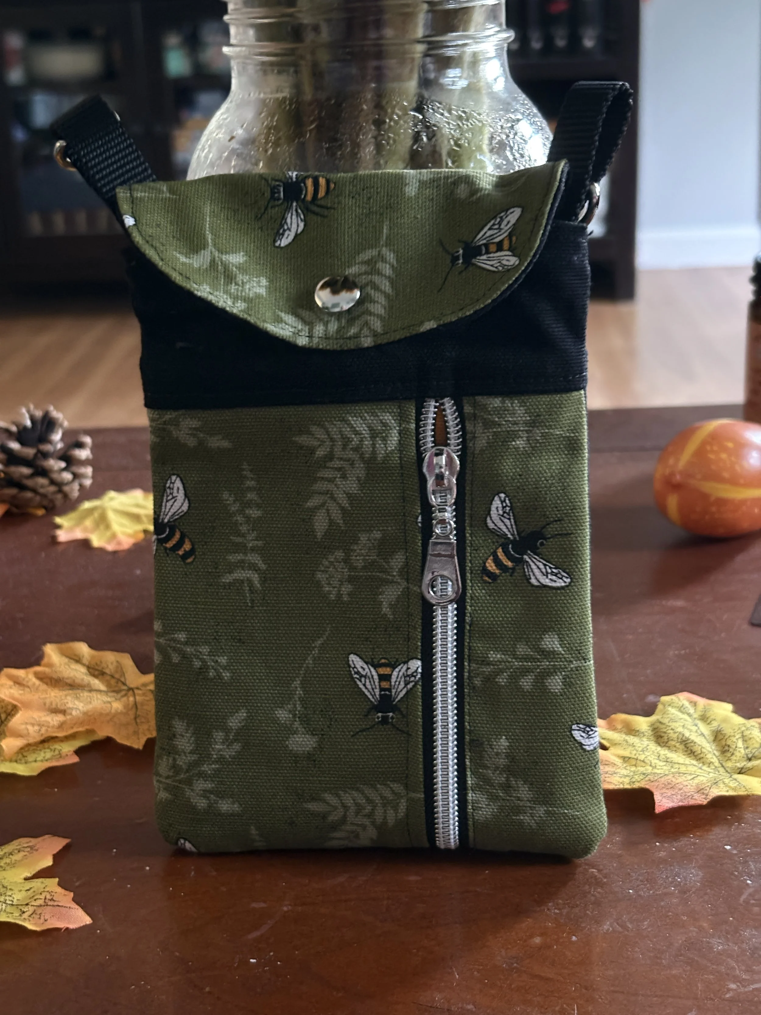 Busy Green Bees (silver zipper)