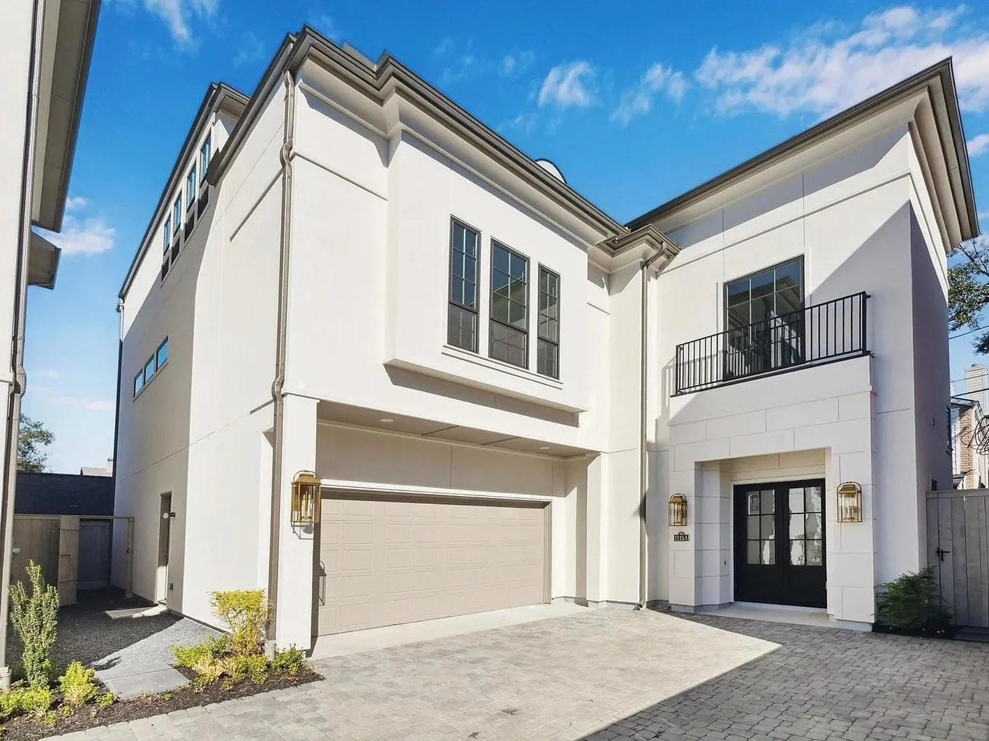 Under Contract - 1115 Potomac Unit A ⁠🤩
⁠
I am so thrilled for my buyers, (who happen to be some very best friends who are finally moving back to Houston!) on securing this INCREDIBLE new construction by Partners In Building in the Tanglewood area! 