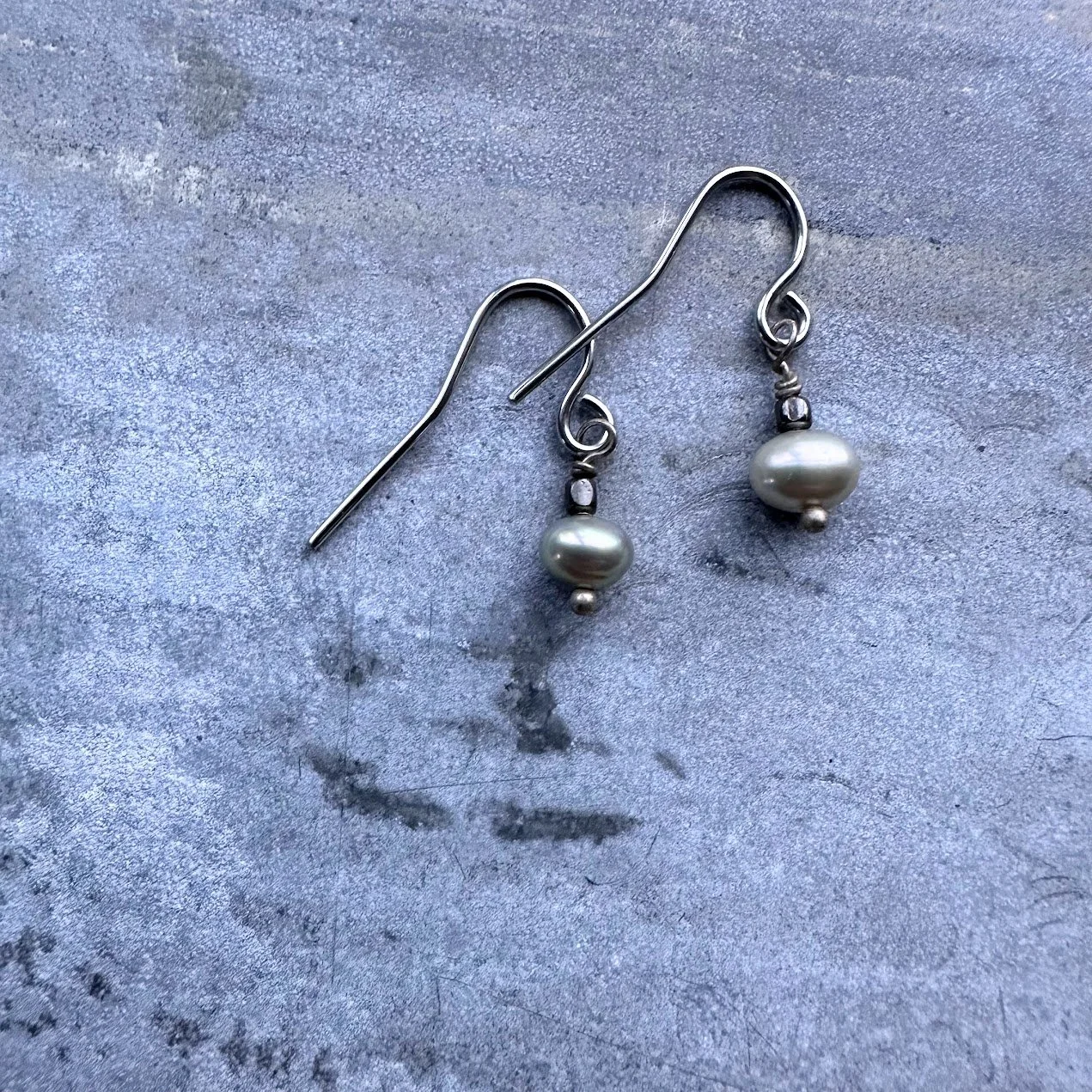 Grå ferskvandsperle