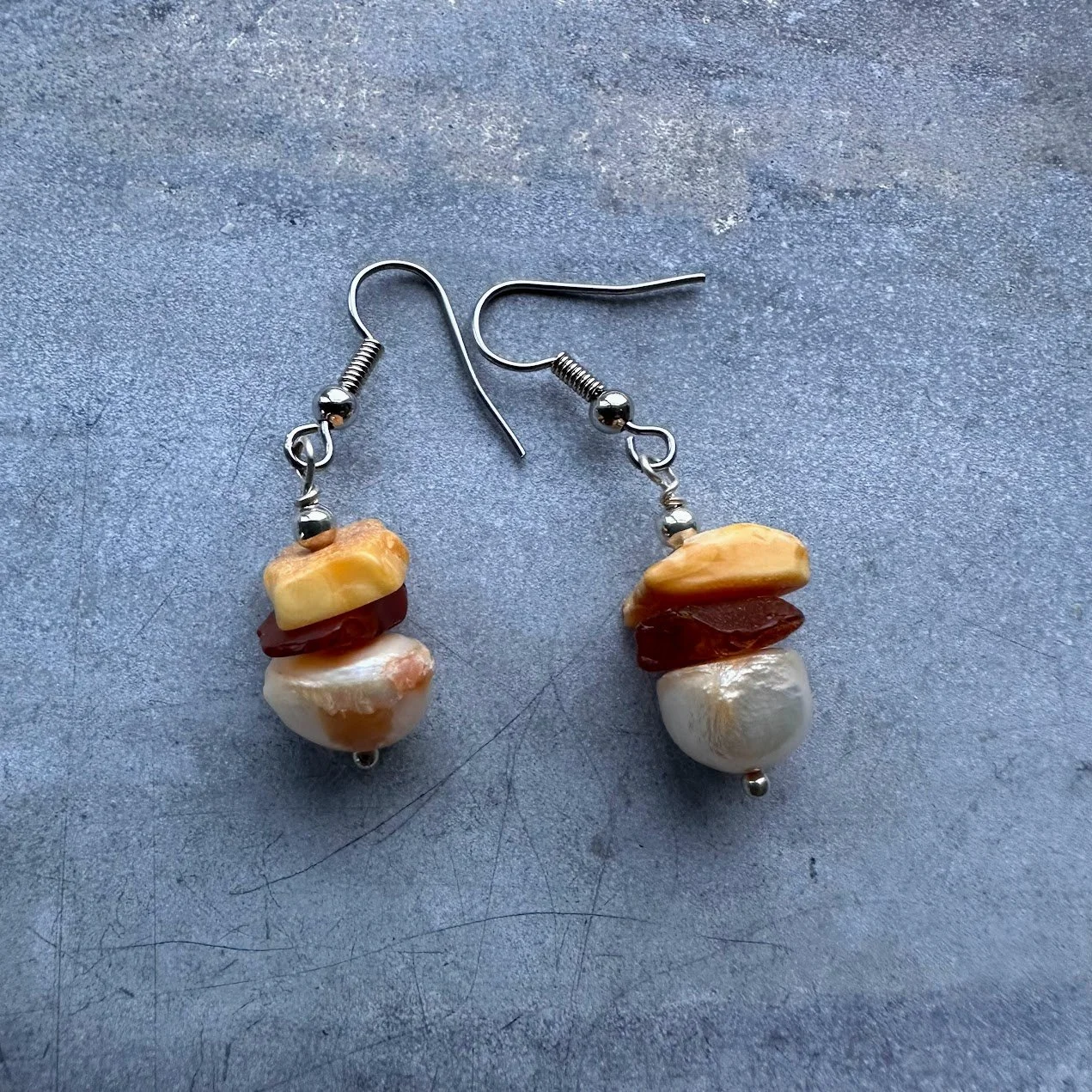 Rav og ferskvandsperler