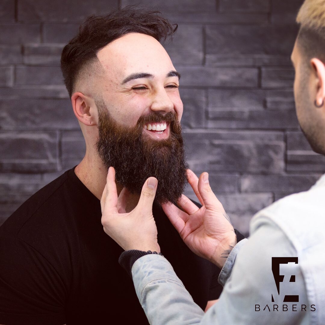 A close-trimmed beard ✨
Leave with a smile on your face after a trim and beard oil. #eastvillagebarbersyyc

Trim by: @liamorourke