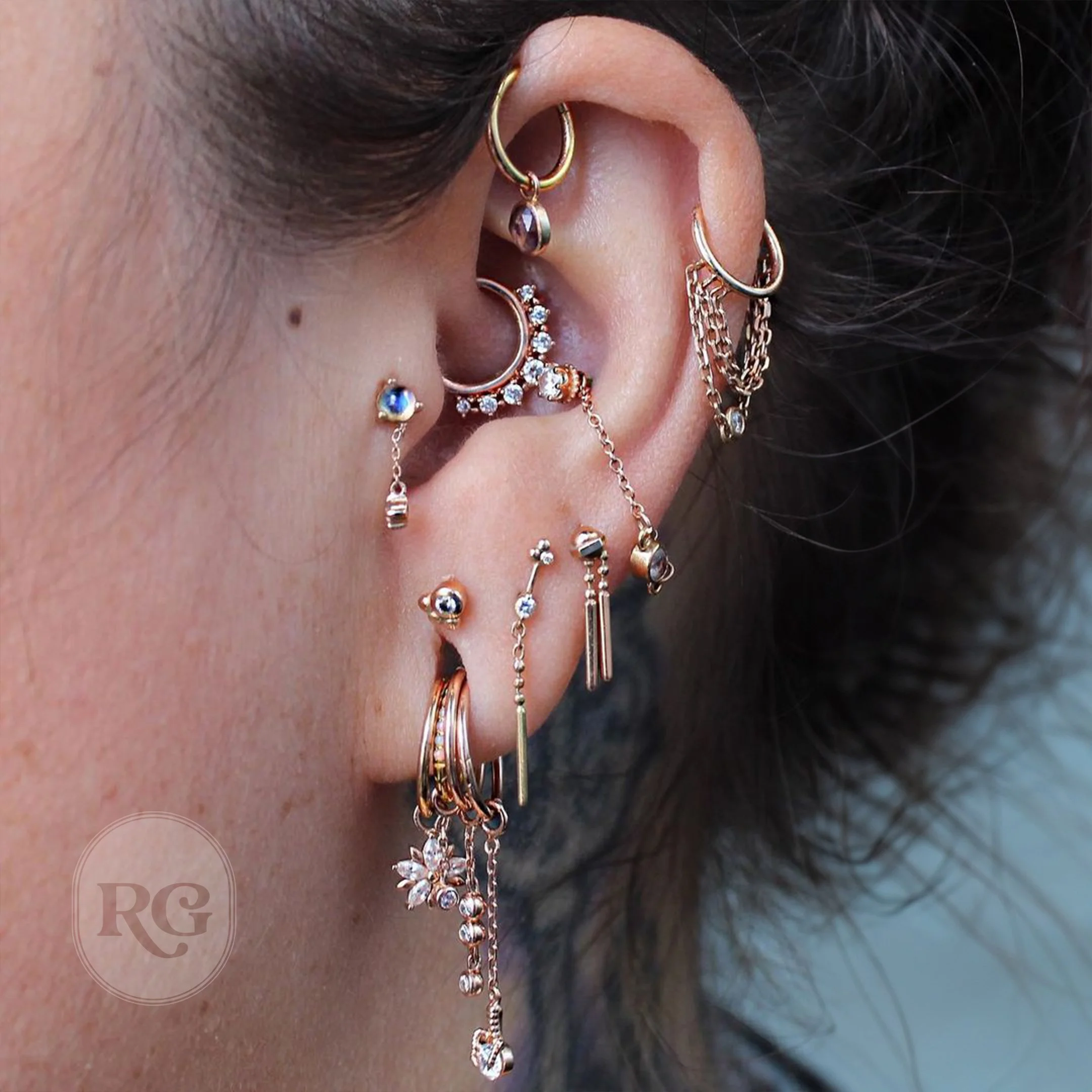 Piercing Studio Advent Fine Jewelry Body Piercing 18 Gauge Daith - Main Image