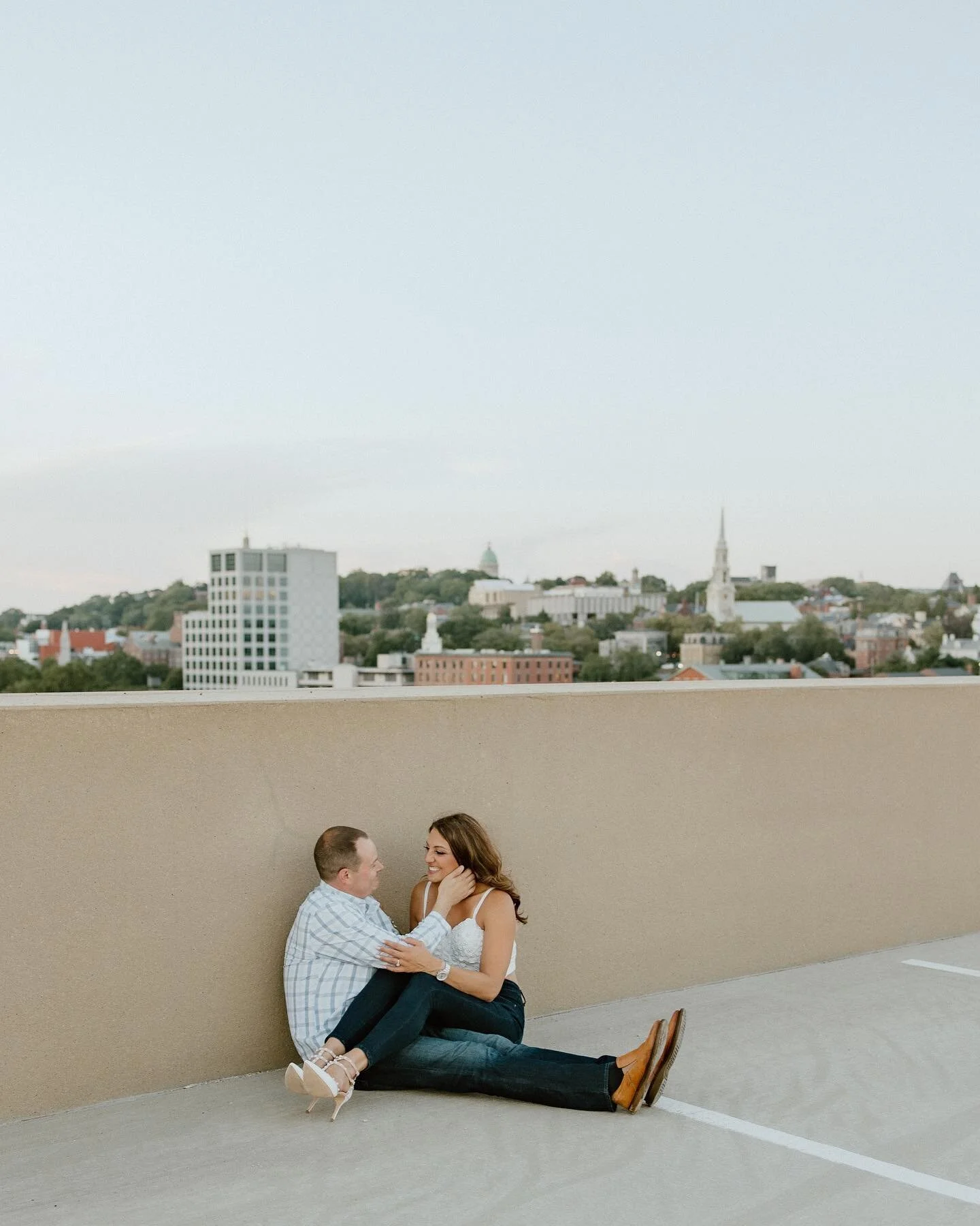 A Sunday kind of love 🤍 so excited for these two cuties wedding day!!