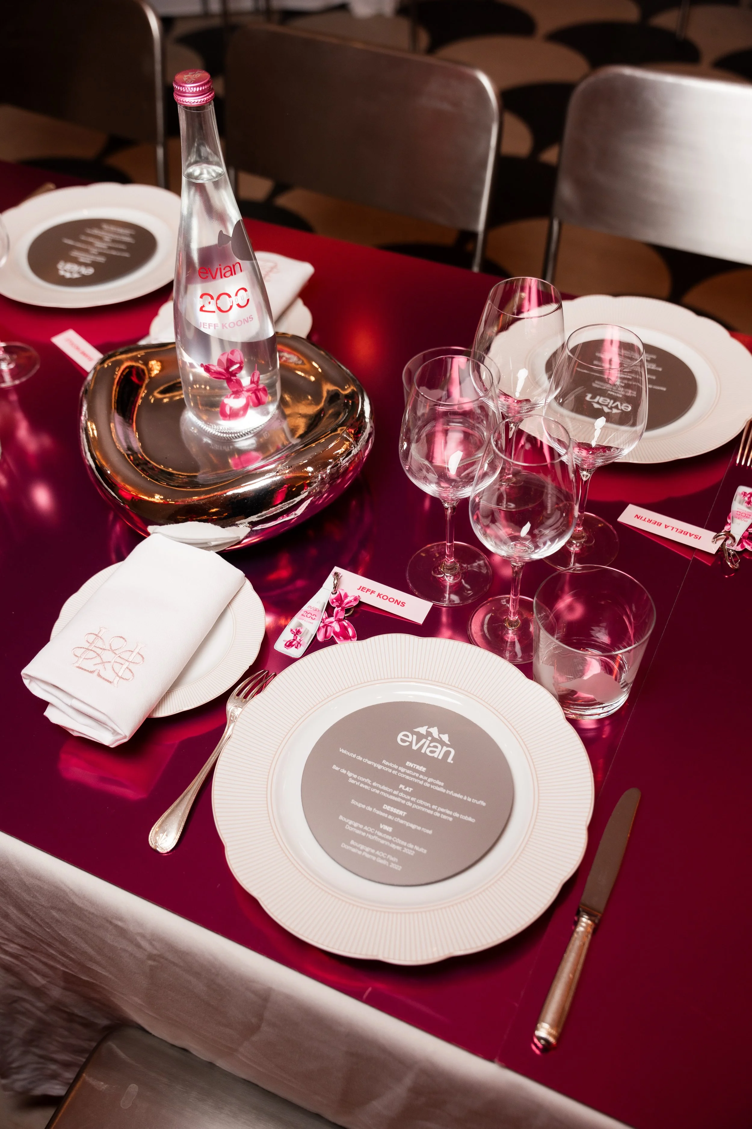EVIANxJEFFKOONS_180626_SAYWHO_LOUISLIEBERT-28.jpg