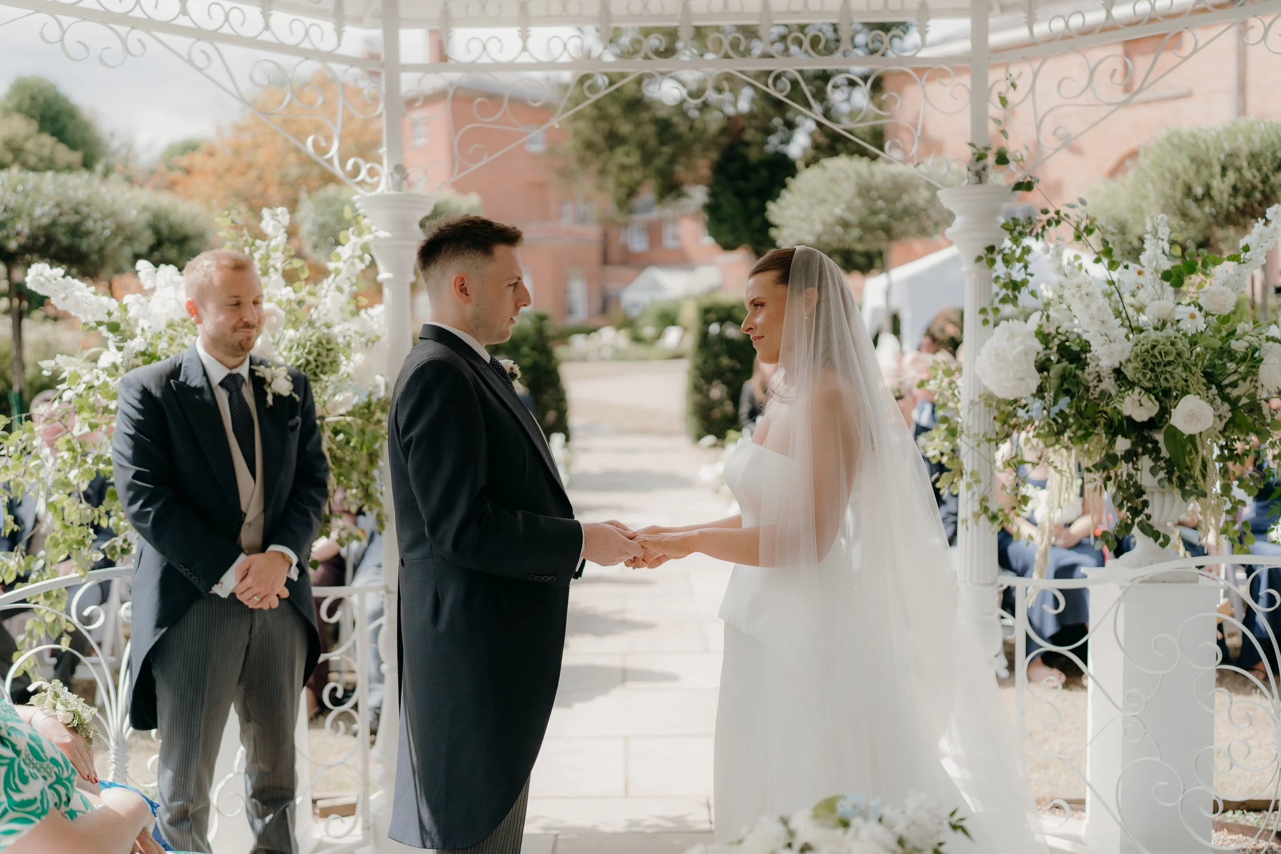 LauraJaynePhotographer_Mr&MrsGould_NorwoodPark-49.jpg