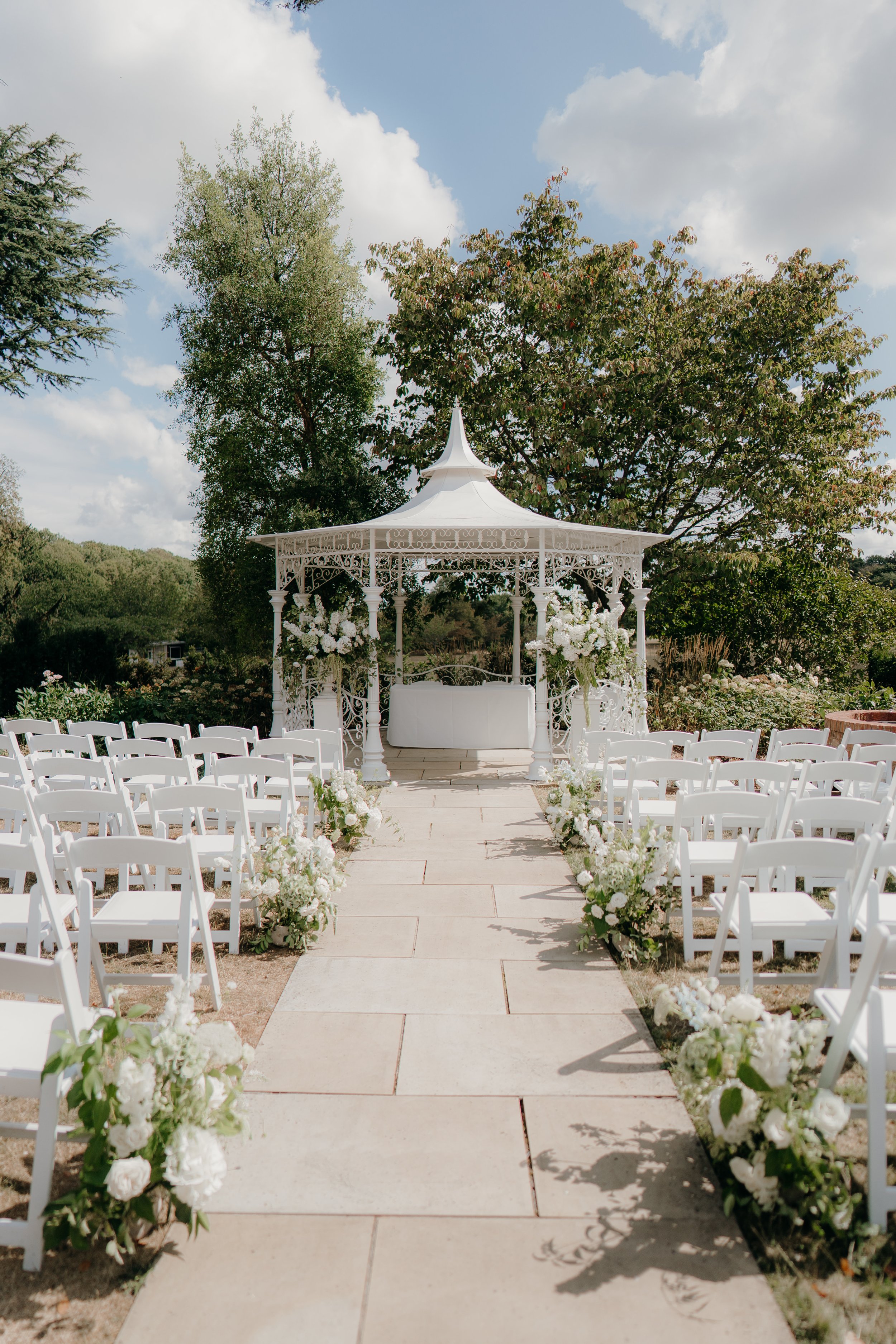 LauraJaynePhotographer_Mr&MrsGould_NorwoodPark-26.jpg
