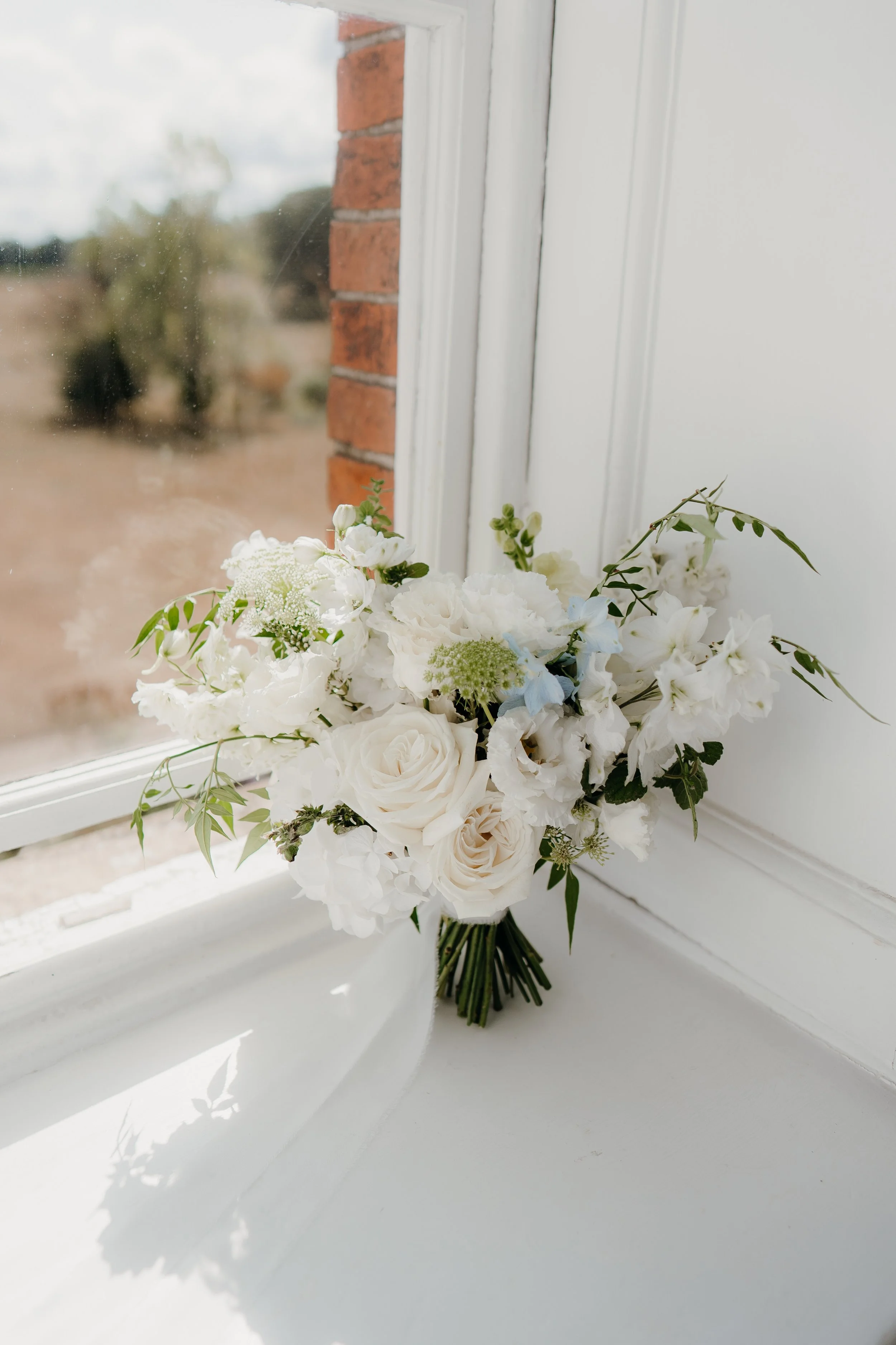LauraJaynePhotographer_Mr&MrsGould_NorwoodPark-27.jpg