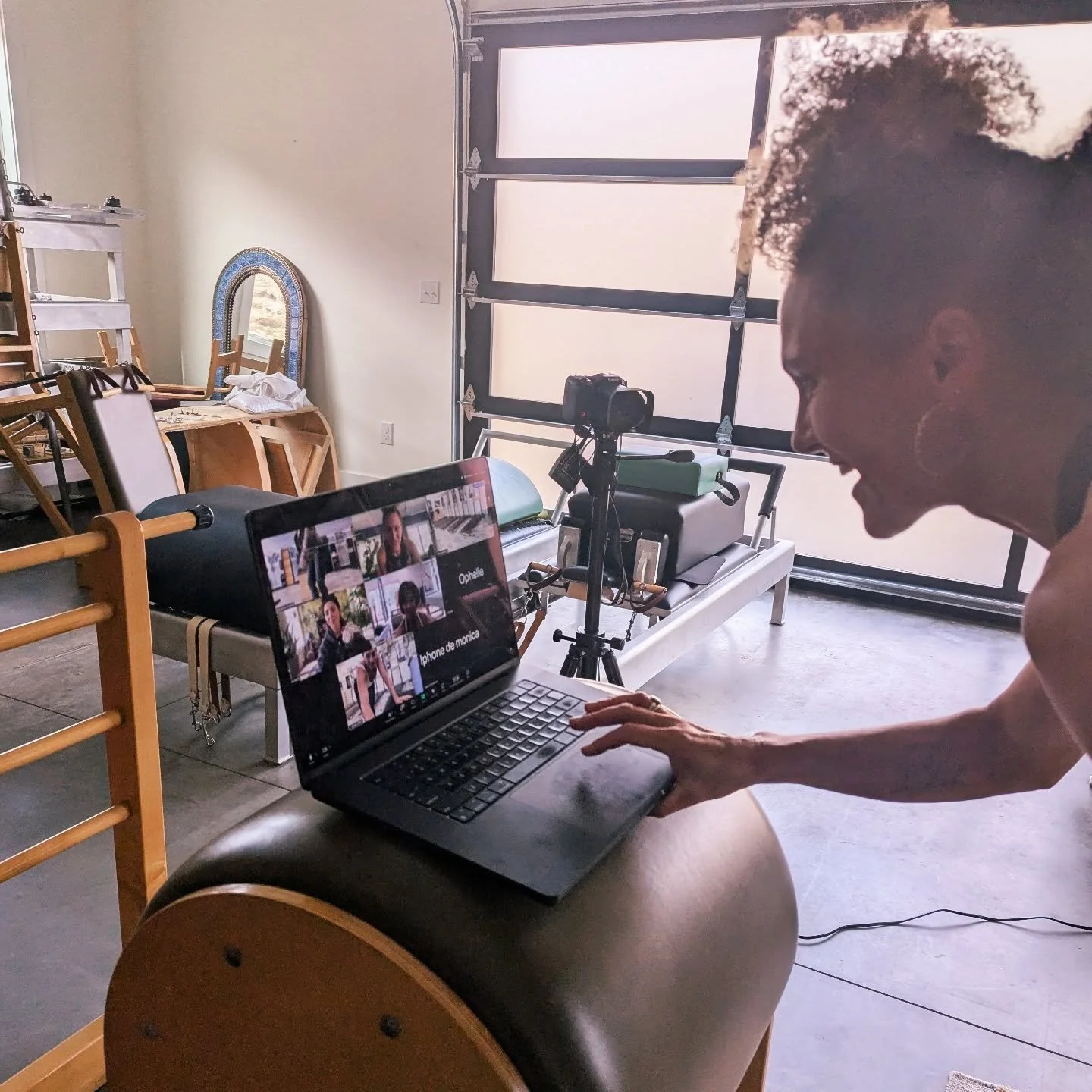 I love our workshops together online! 
Just filmed our live 2 hour Wunda Chair Rooted & Wild workshop. Y'all can still get the recording if you missed live. So many strong Pilates teachers and students, sharing the classical work, loving the jou