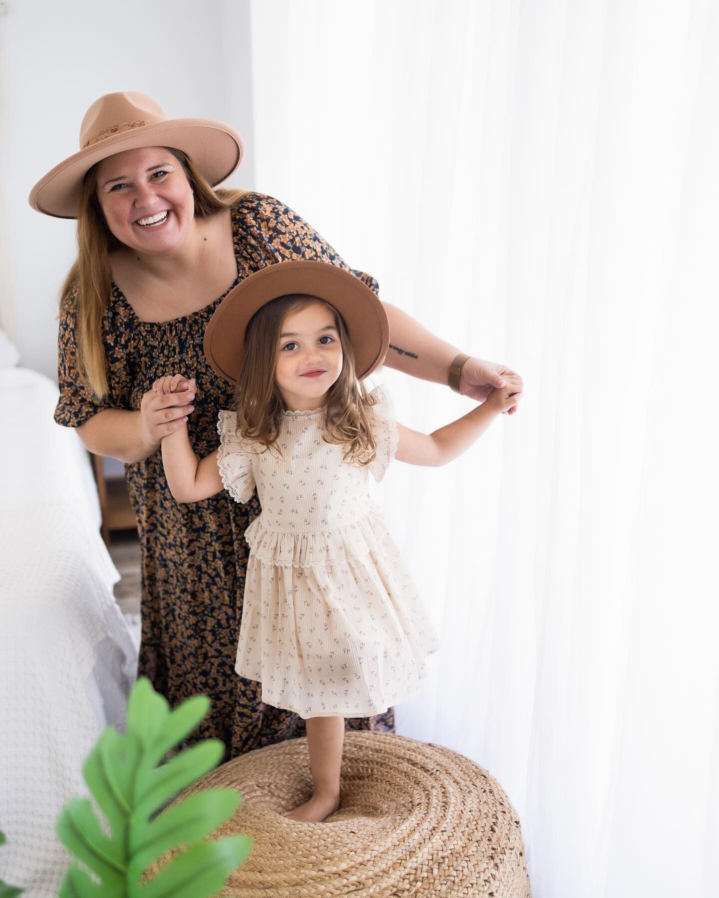 Hi! I&rsquo;m Melissa, the owner of Studio Share 417! Along with my daughter, Evie Mae, and my husband, Wade (photographer for these), I opened the studio this past spring to provide an indoor photography location for photographers and families. We h