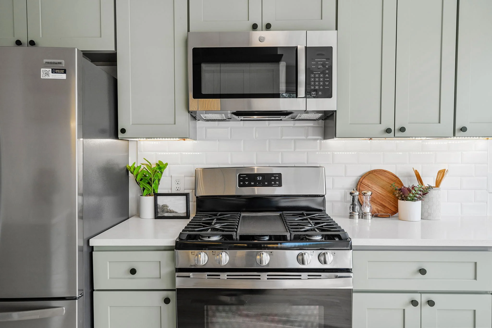 56-web-or-mls-4116 Elliot Ave-56.jpg