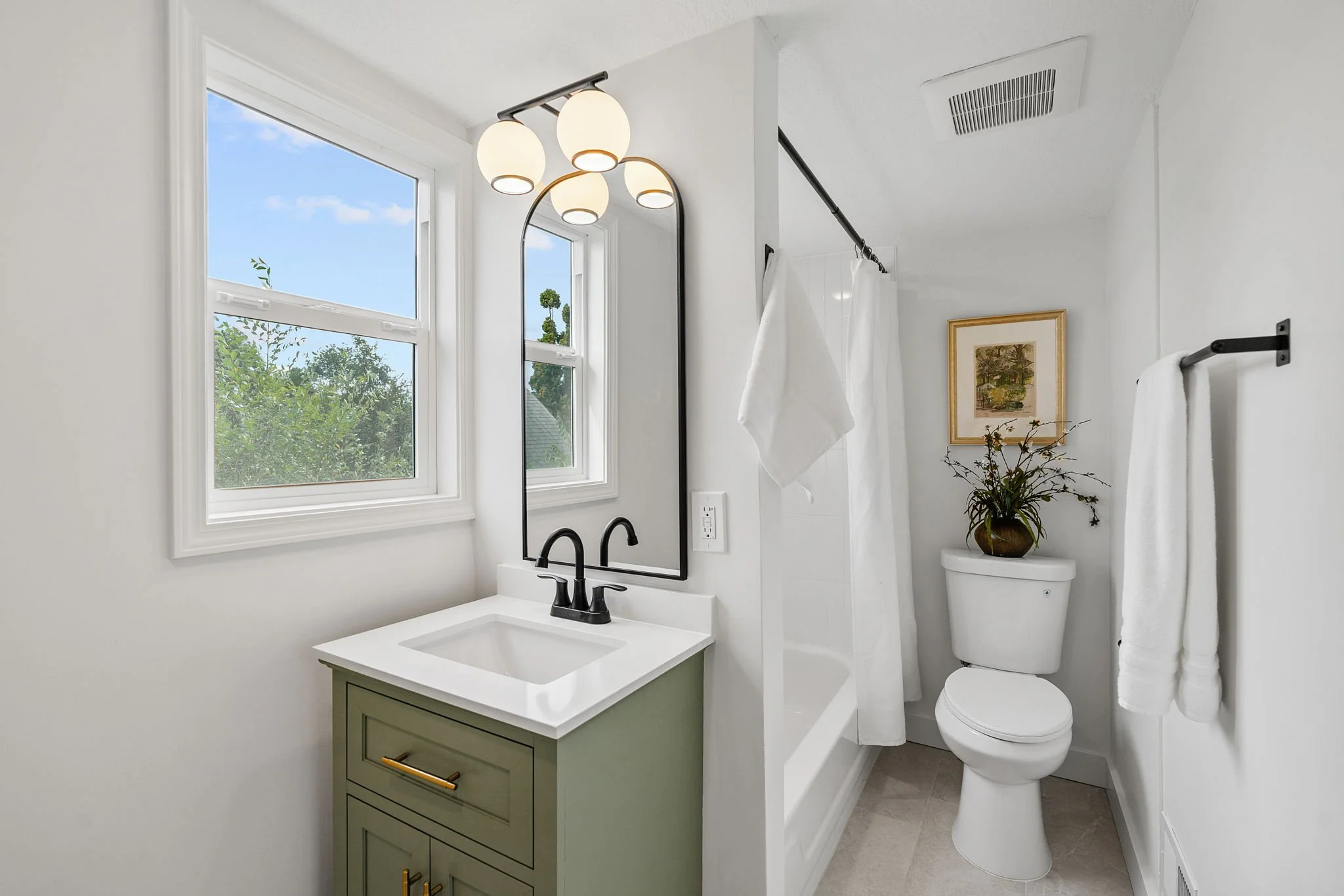 85-web-or-mls-4116 Elliot Ave-85.jpg