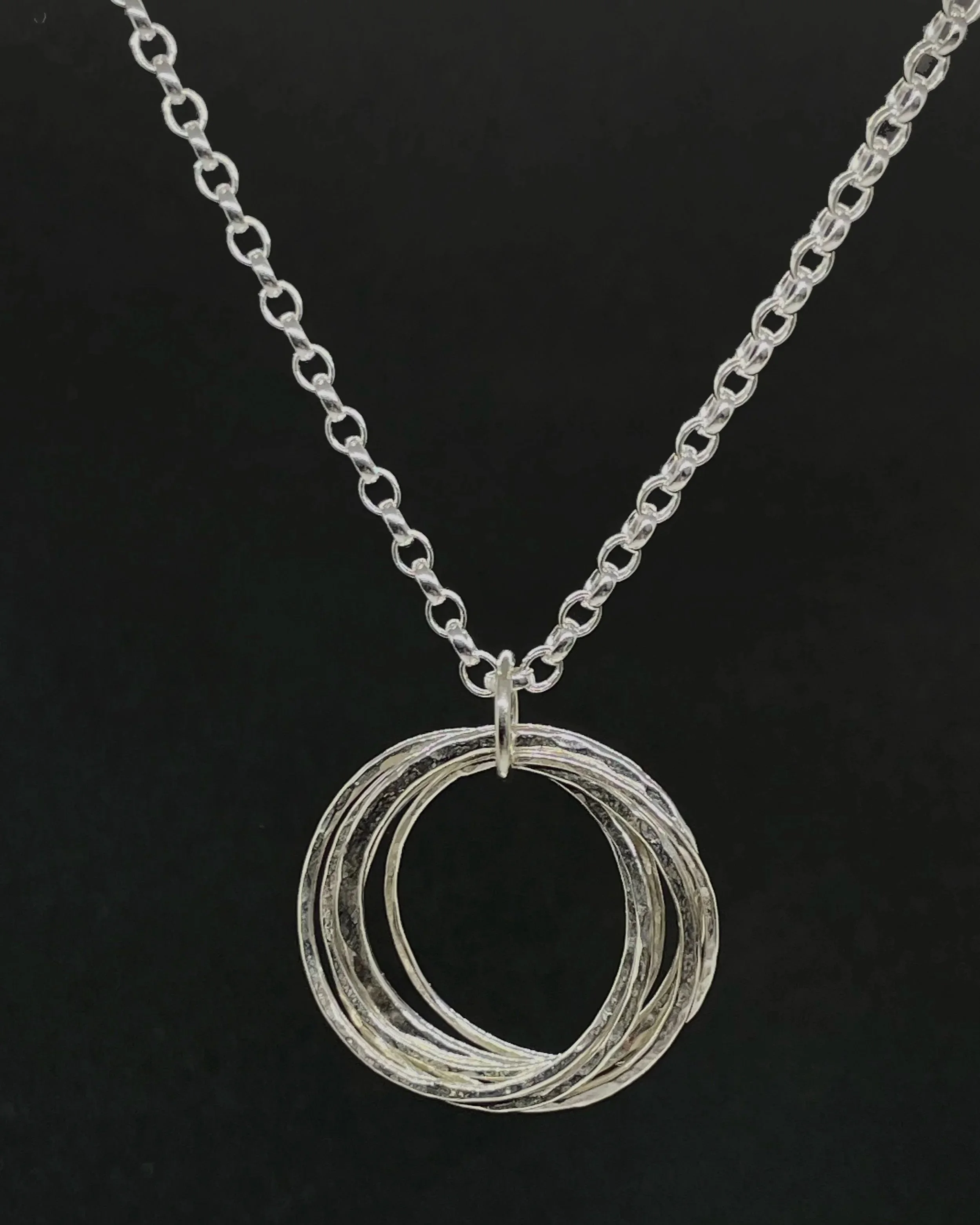 Circle%2Bpendant%2Bbk.jpg