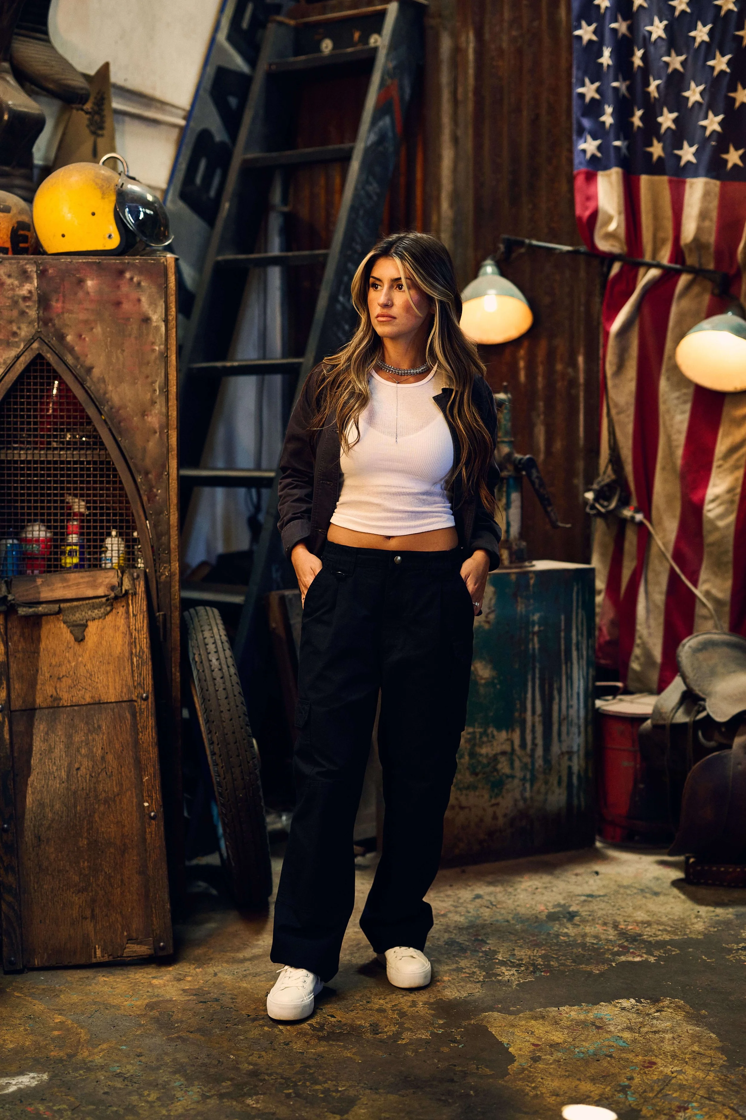 26KWhite_SP26_D01S02_HailieDeegan_World1Alt_01726.jpg