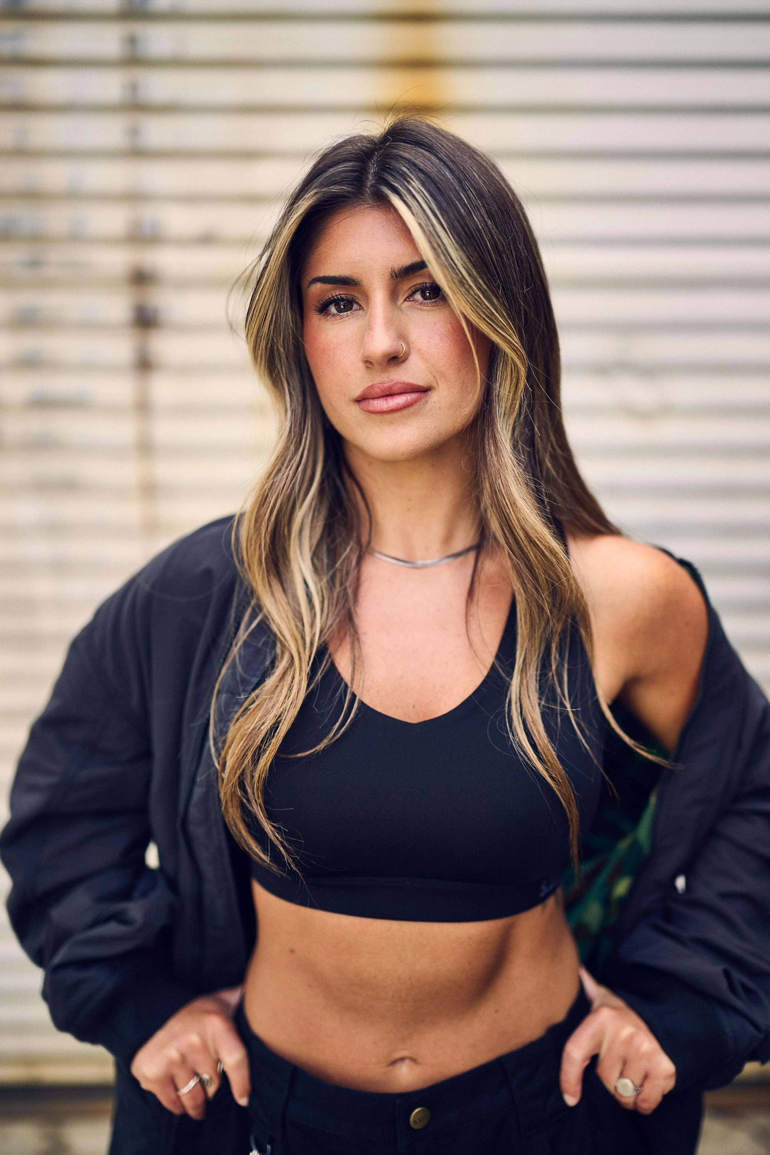 26KWhite_SP26_D01S01_HailieDeegan_GarageDoor_01098.jpg