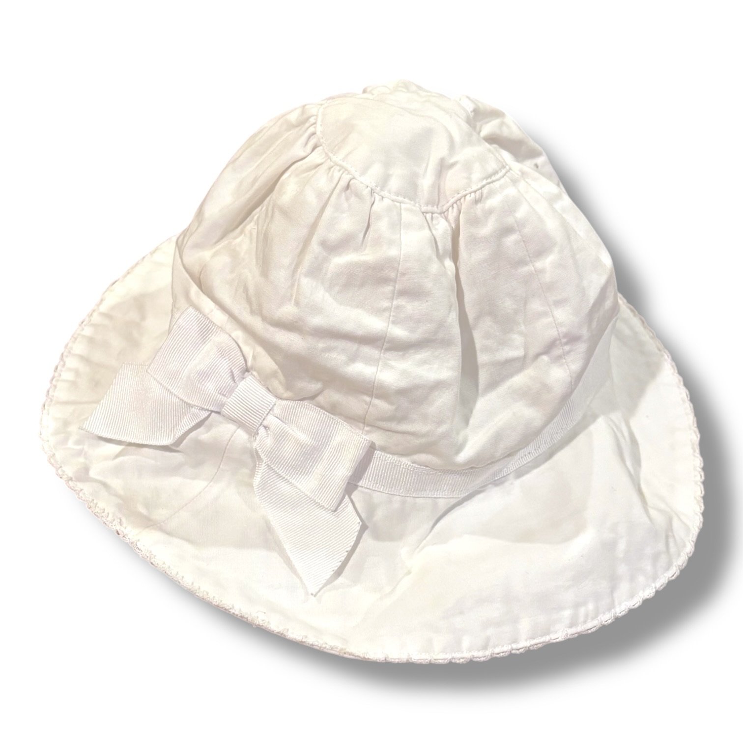 Size 0-3 month Janie and Jack white sunhat w/ grosgrain bow