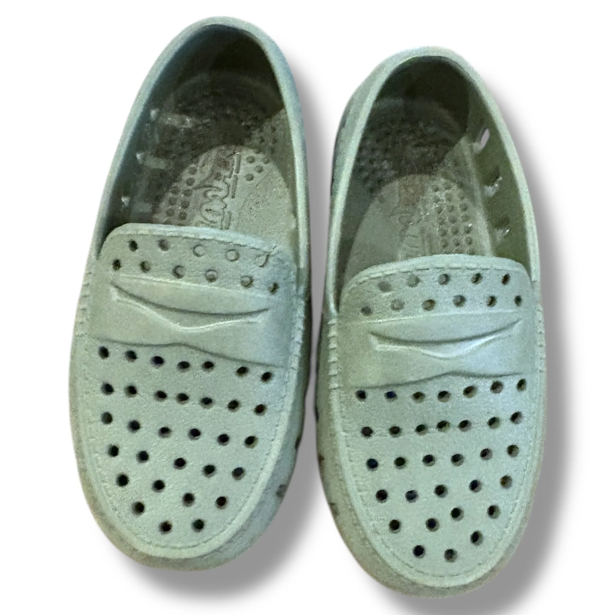 Size 7 toddler Olive floafers