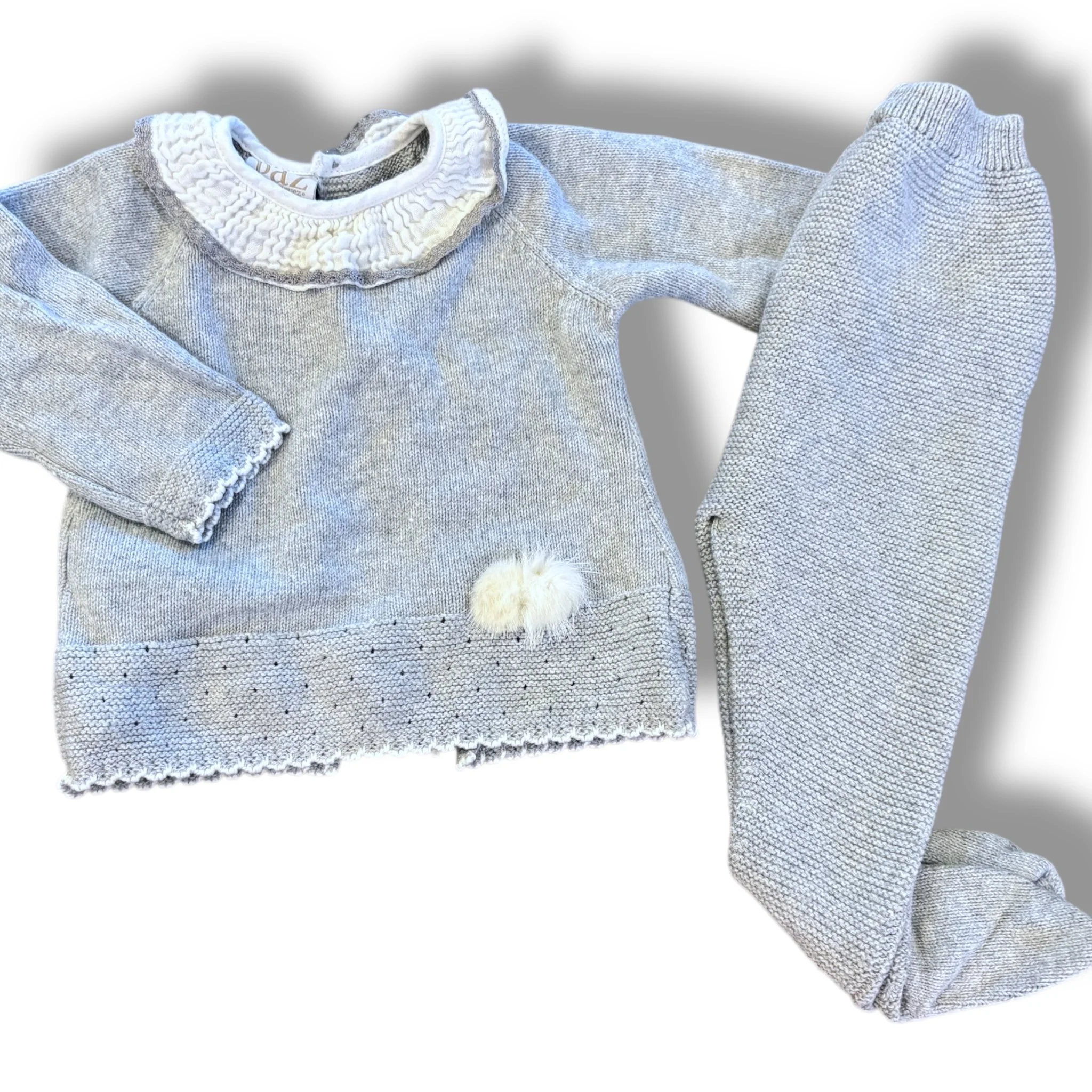 Size 3 month Paz grey sweater knit pant set, white muslin