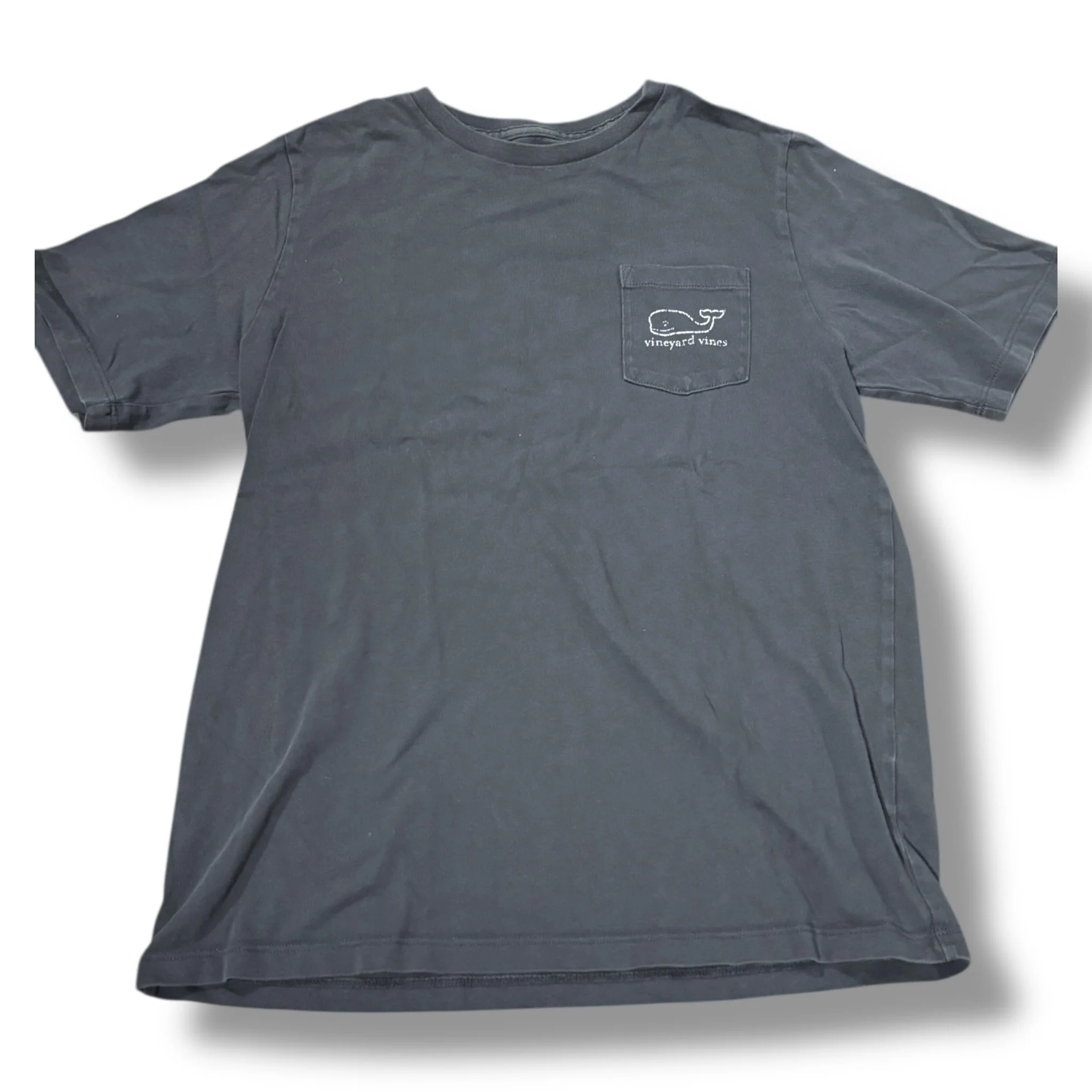 Size Medium (12-14) Vineyard Vines slate gray pocket tee W/ white whale