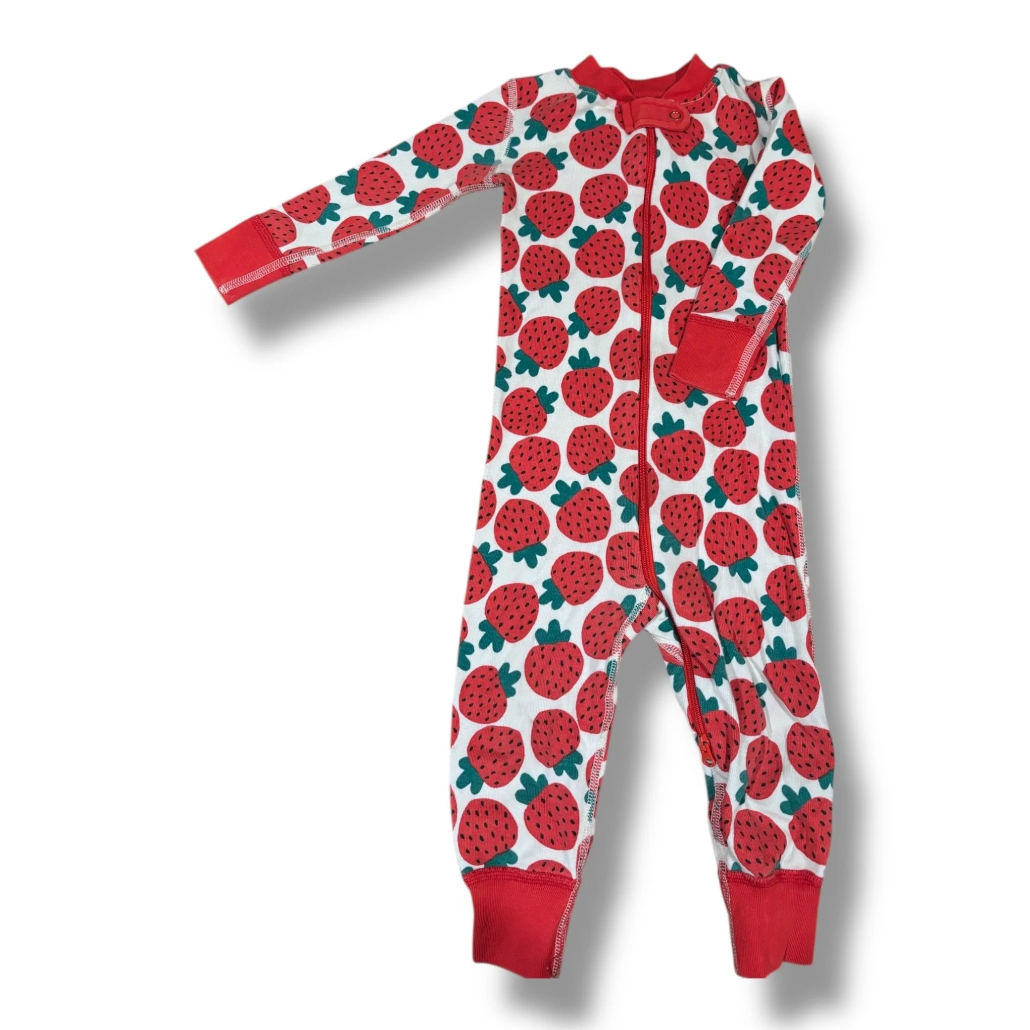 Size 18-24 Hanna Andersson white zip-up pajamas w/ strawberries