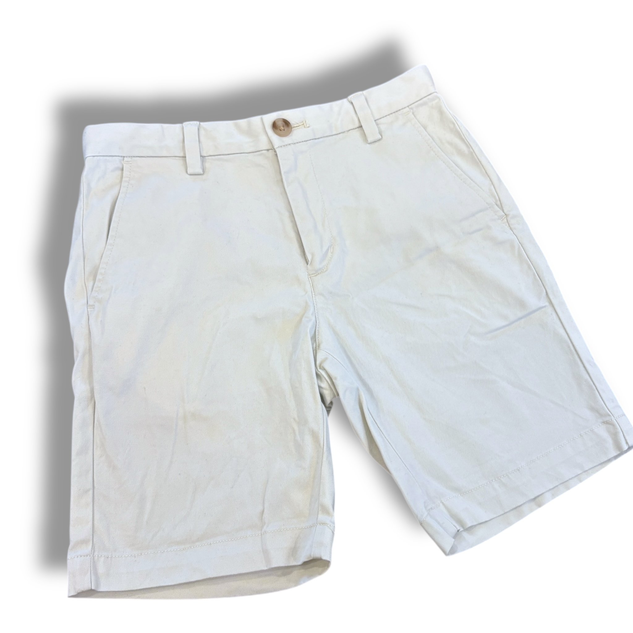 Size 6 Vineyard vines light khaki chino shorts