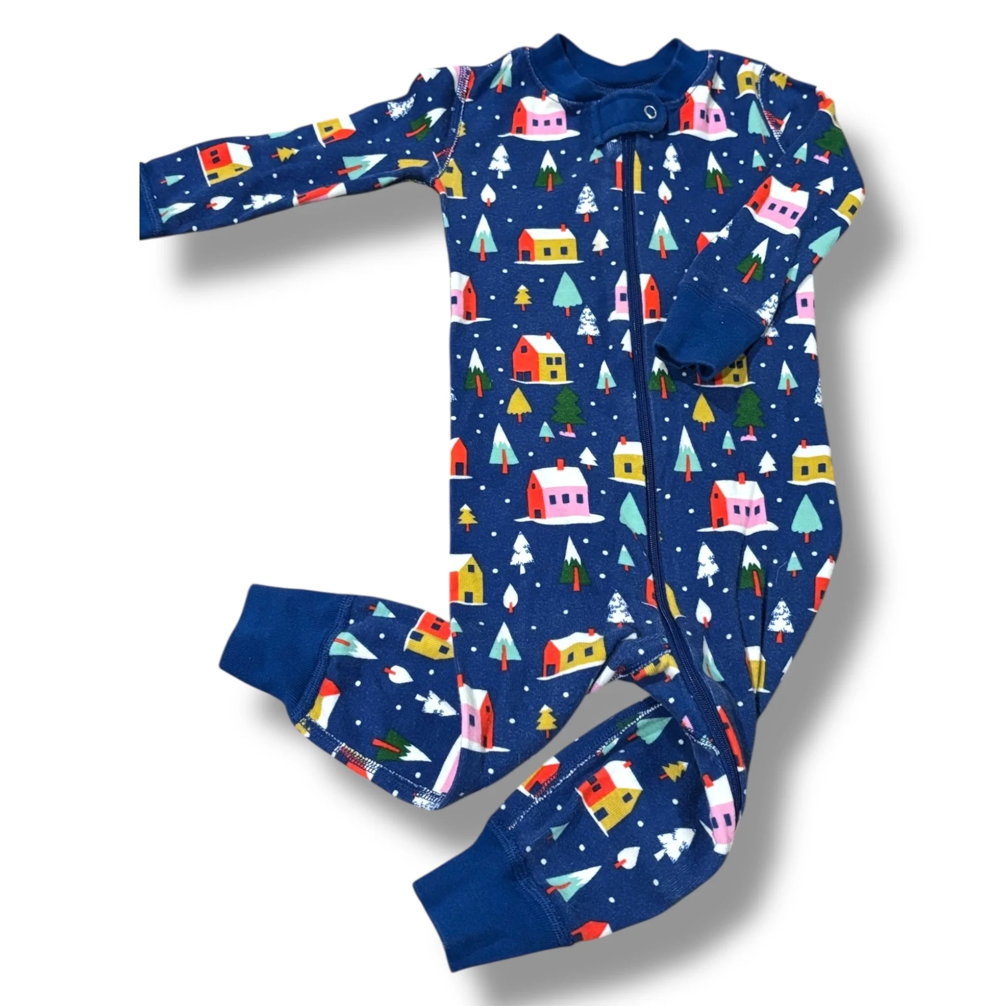 Size 18-24 month Hanna Andersson royal blue zip-up pajamas w/ holiday homes/trees