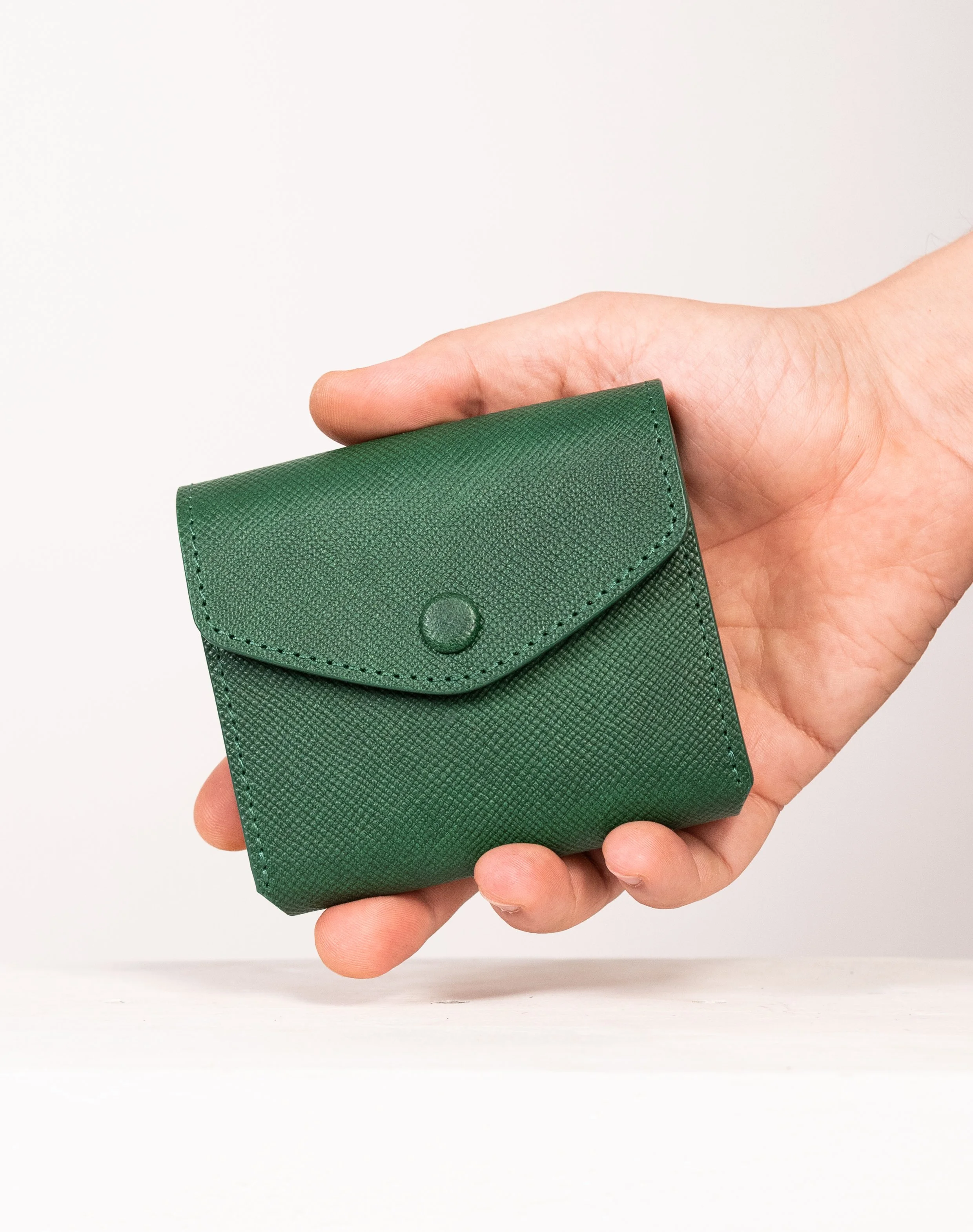 F6 Wallet-Green hatch