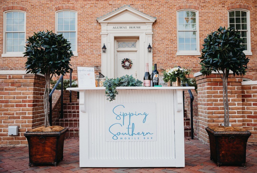 It&rsquo;s the last day of August and what better way to celebrate than announcing the official arrival of our portable bar! 🥂 Having an event and only need bartending services? We&rsquo;ve got the perfect add-on. Our white bar can be decorated to t