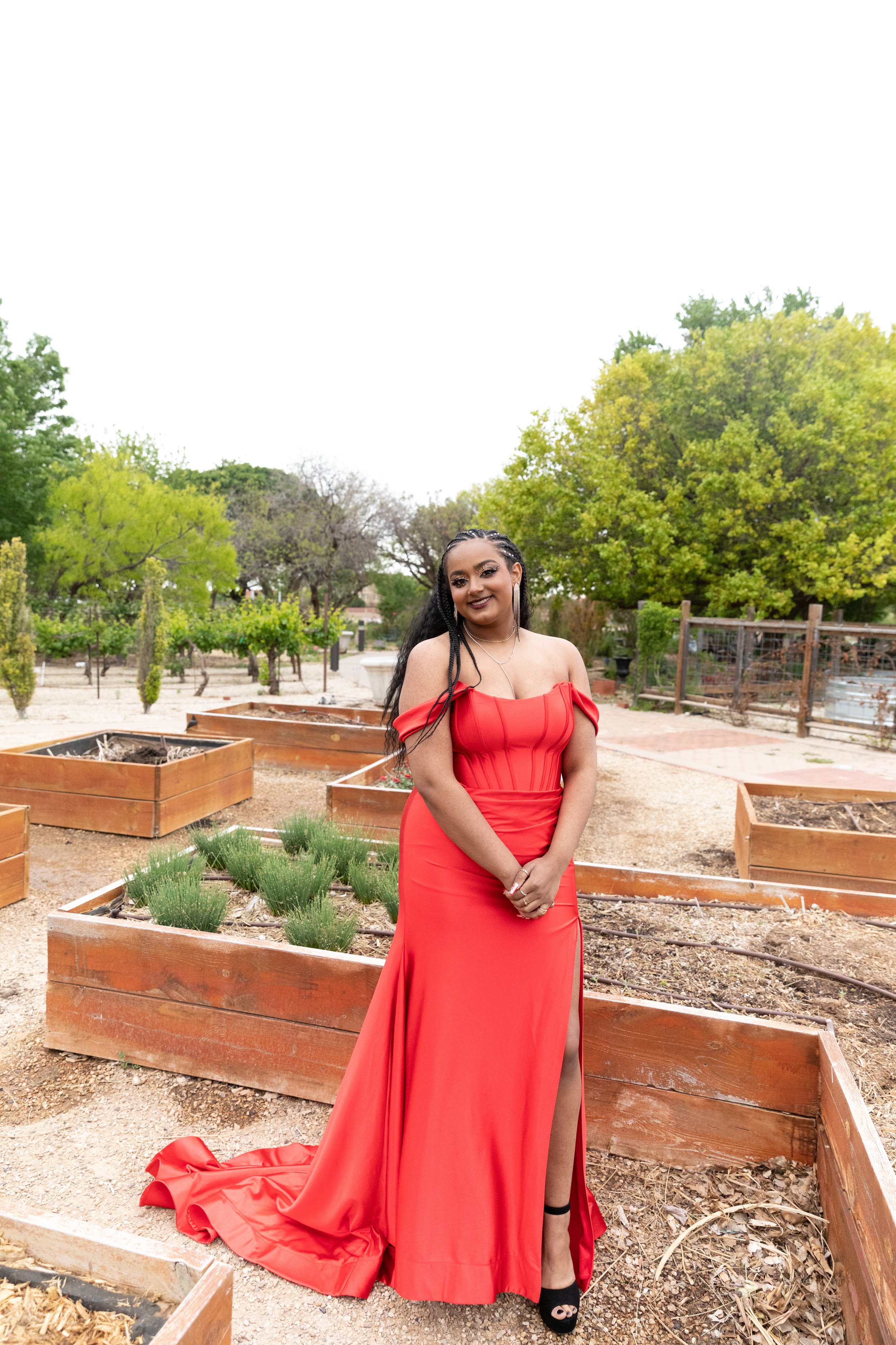 FHS_Prom23-15.jpg