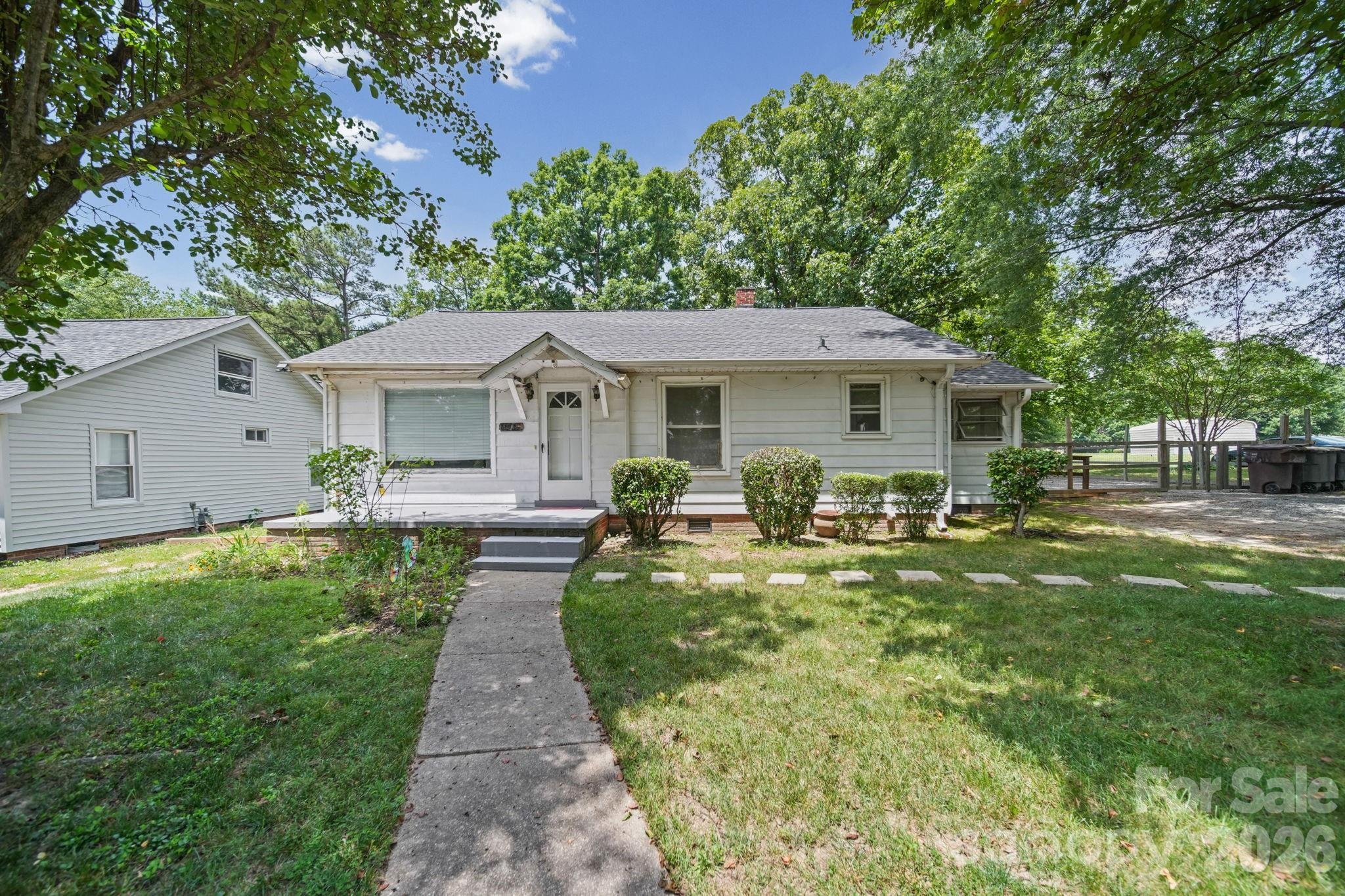 1911 Glenwood Drive
