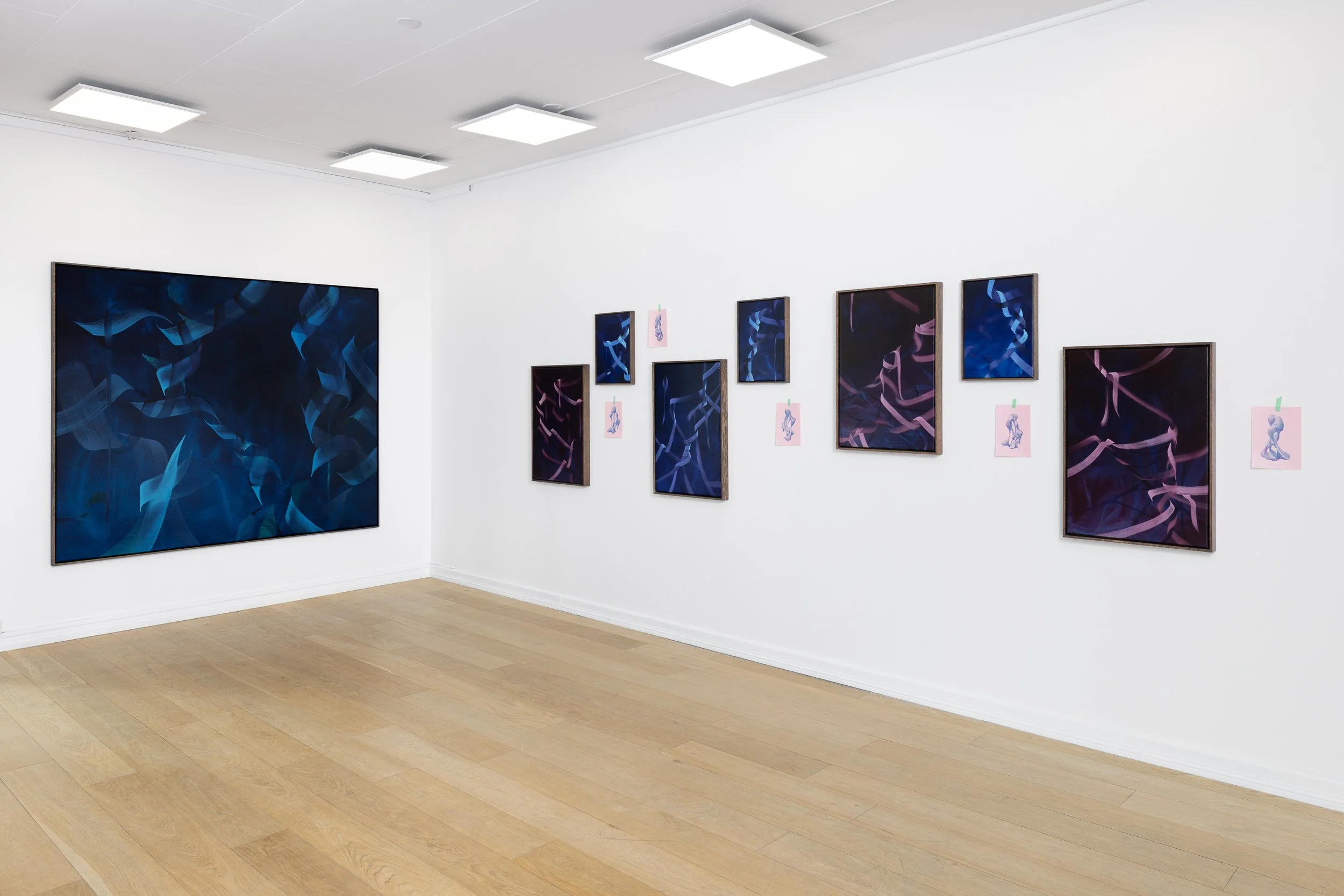 Silk. Ribbons. Darkness. QB Gallery (01.05 - 01.06.2025)