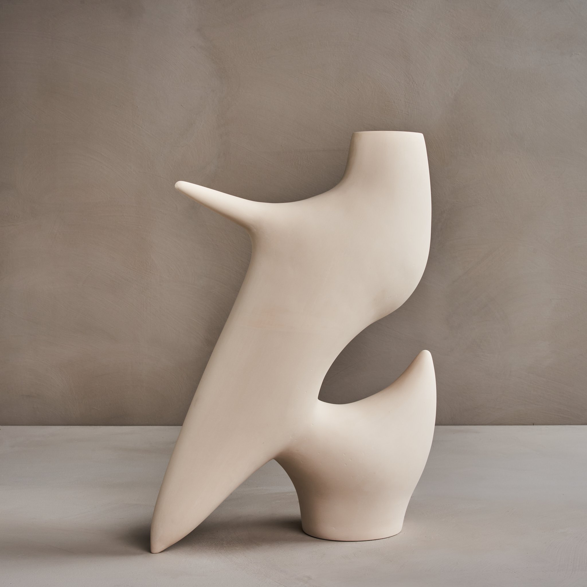 Web_GARDE_COSMIN FLOREA DOVE VASE_Dec 15 2022_0180.jpg
