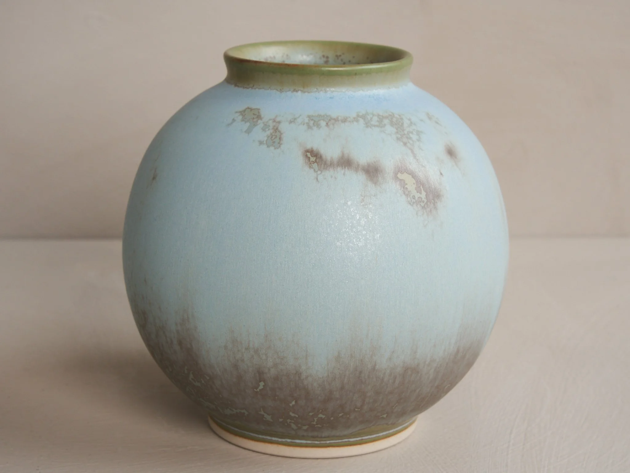 Web_05_26_2023_GARDE_DALLAS_CHRISTIANE PERROCHON VASE BLUE GREEN SMALL_3482.jpg