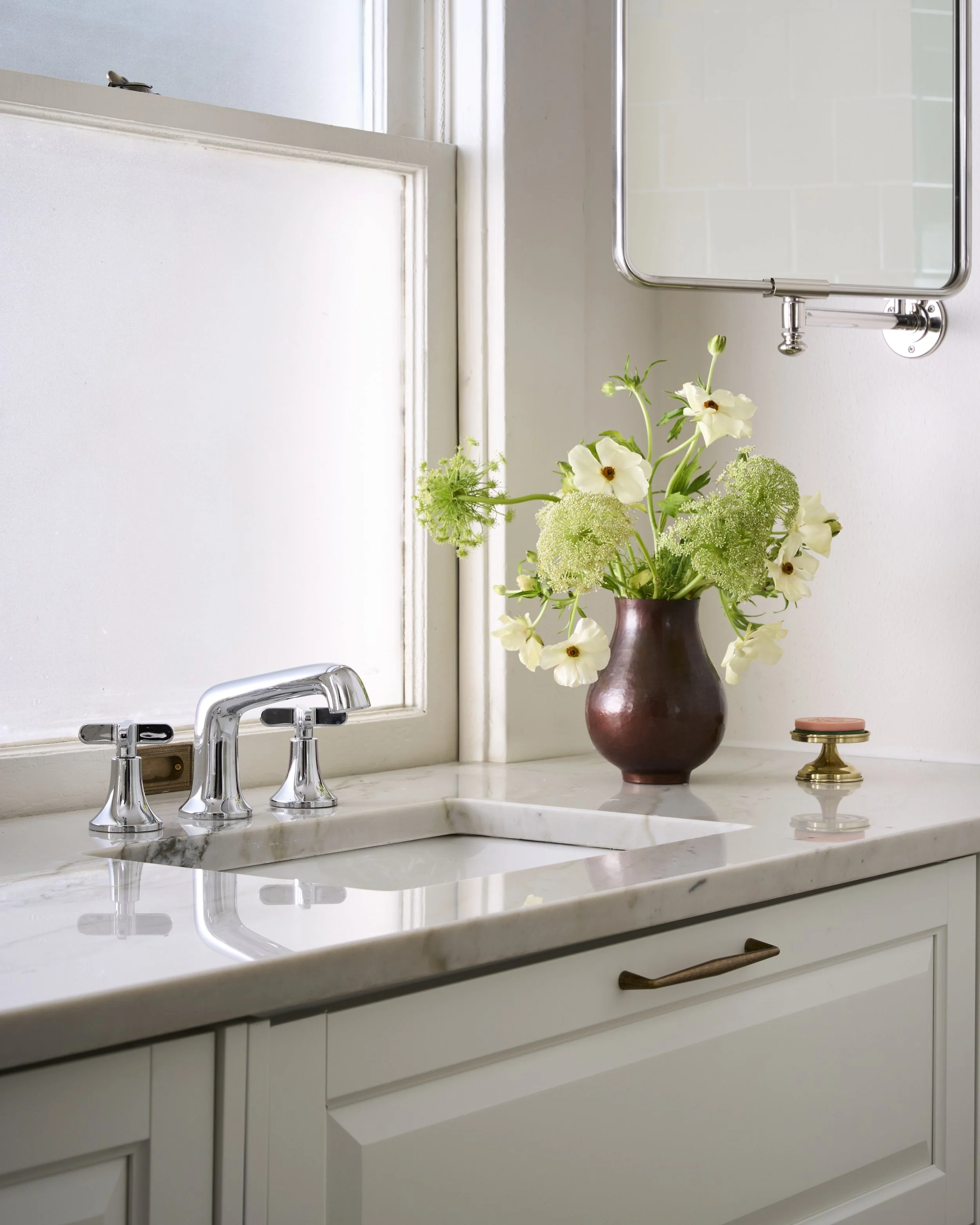 311 S Rosemont Ave 11 Bathroom 2 0774 Full Res.jpg