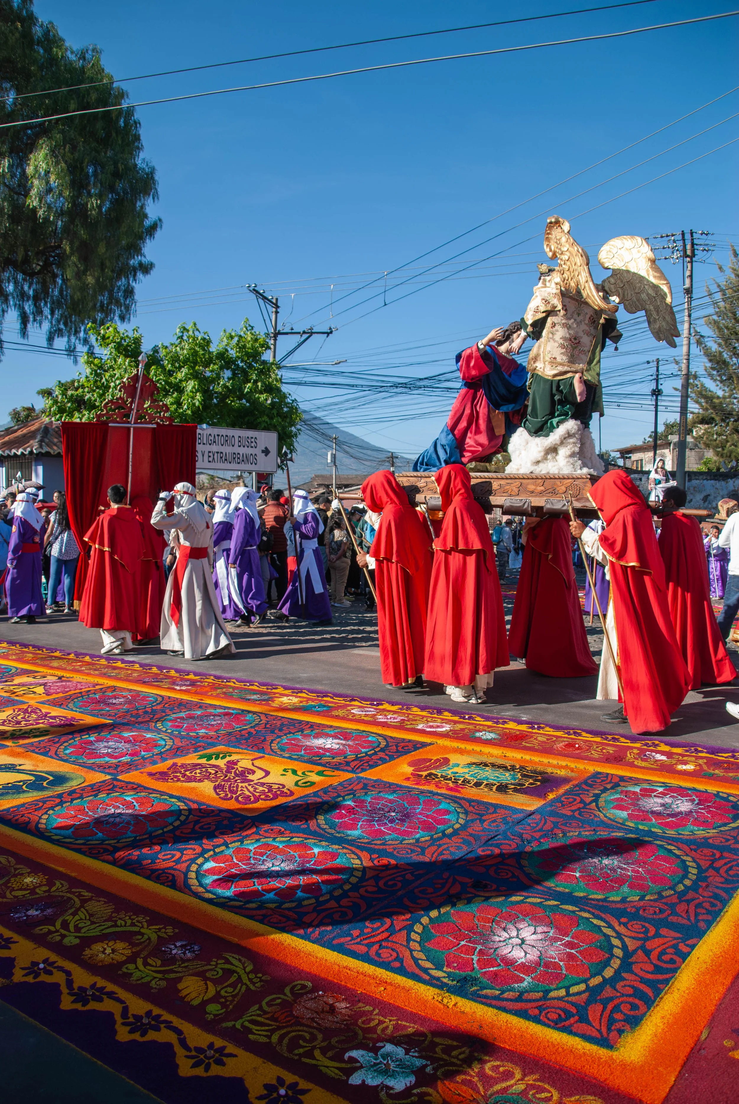 La Cuaresma in Antigua Guatemala | Celebrating Holy Week in Guatemala | religious processions and alfombras