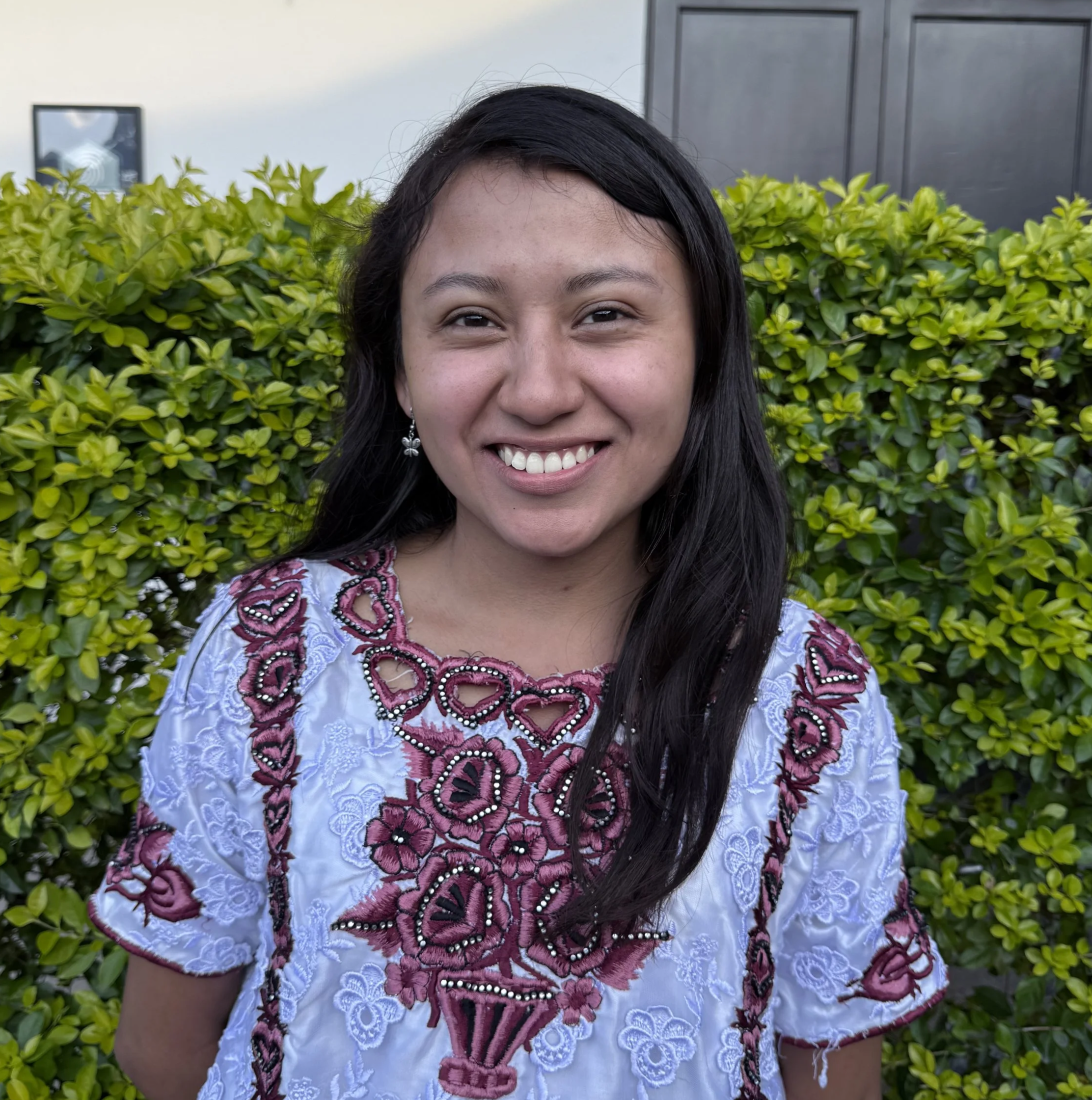 portrait of one of De La Gente's interpreters, Marissa Tol | Interpreter roles in local tourism