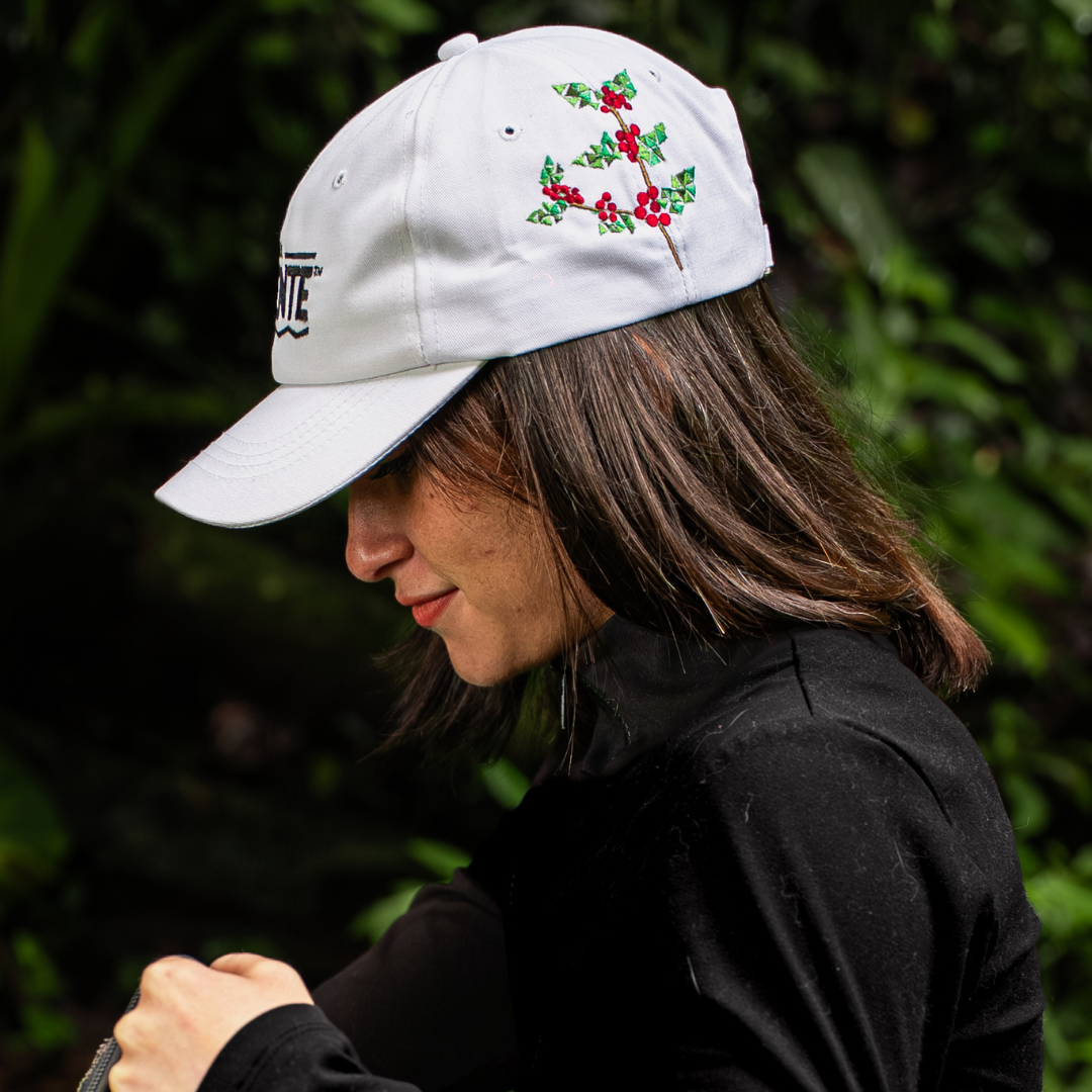 De La Gente branded hat 3.png
