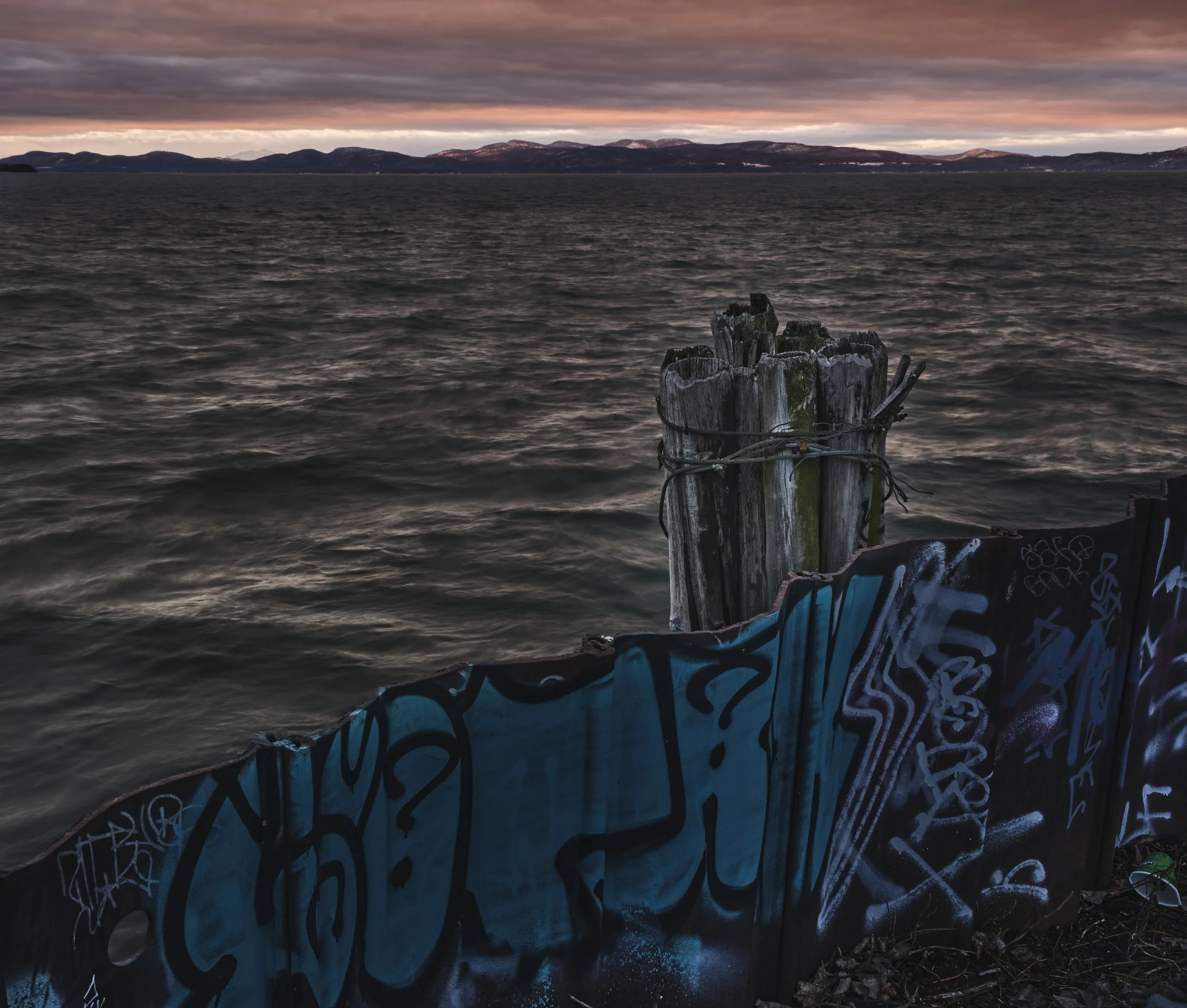 VERMONT  ICE CHAMP XF16-80mmF4 R OIS WRX-H210-02-23 13244.jpg