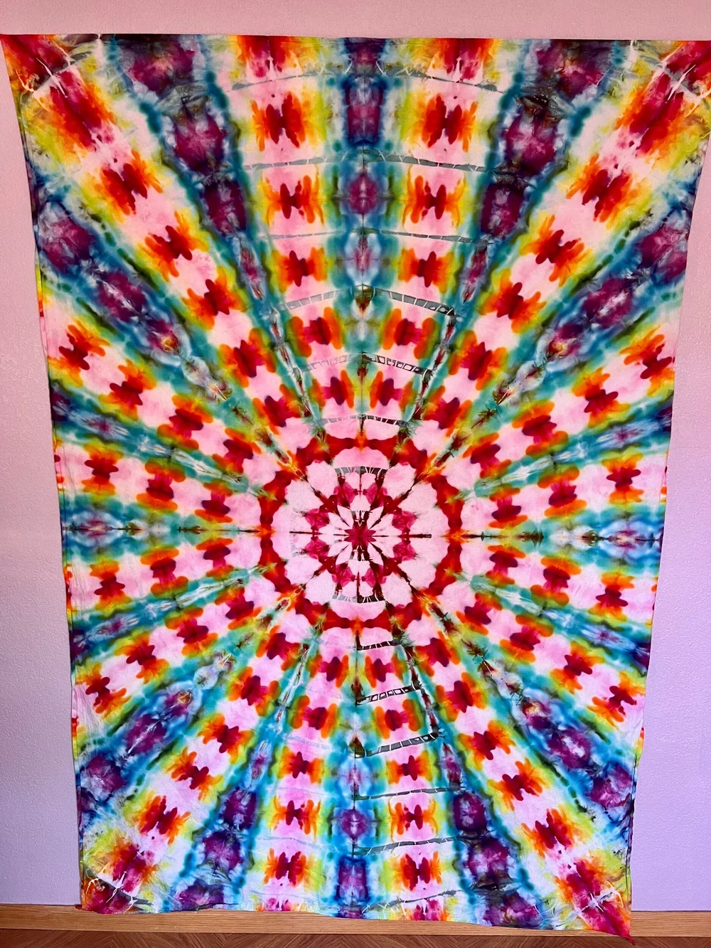Purple tie dye tapestry hotsell