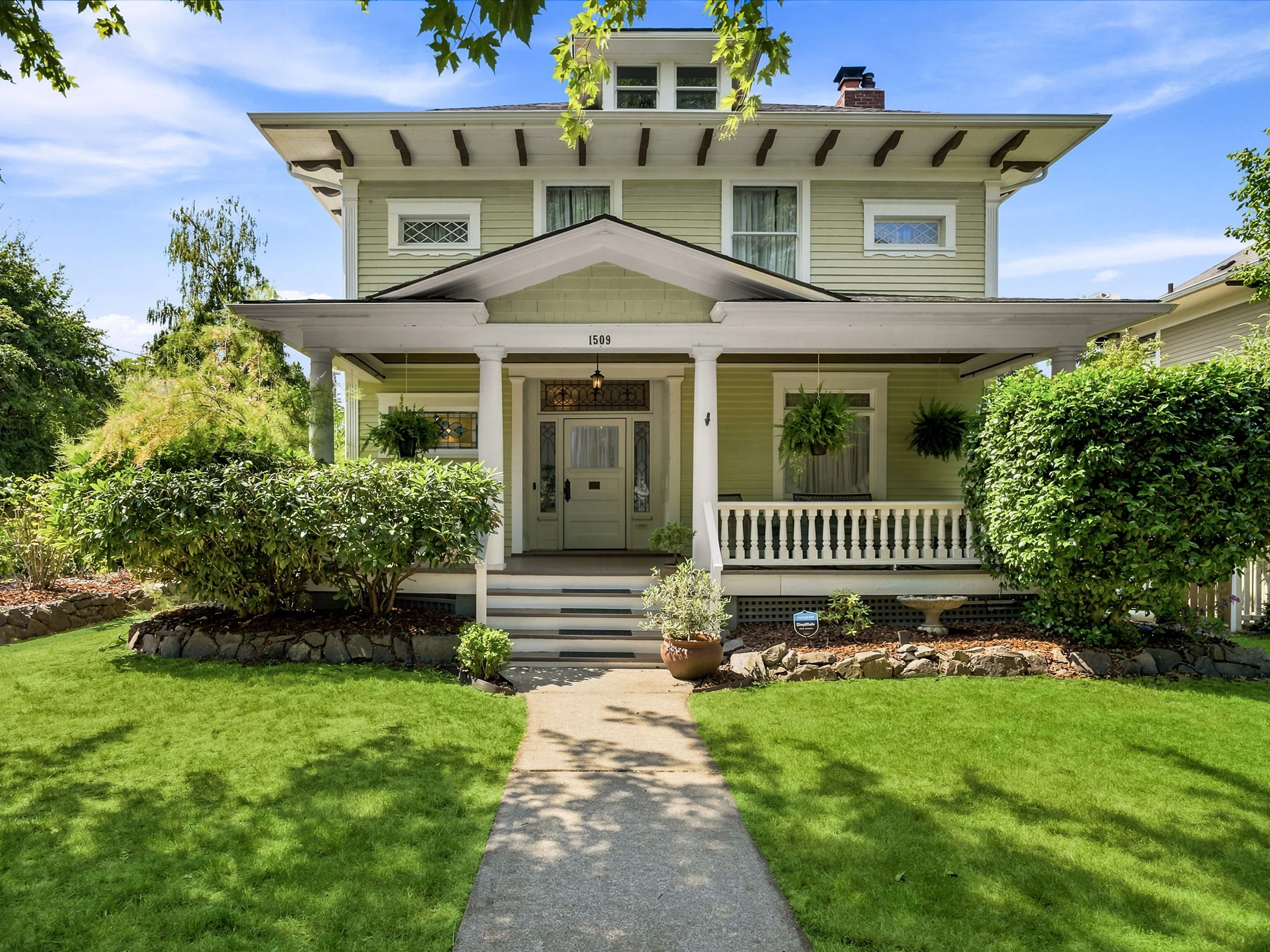 Spectacular Turn-of-the-Century Craftsman on Tacoma's Historic North Slope