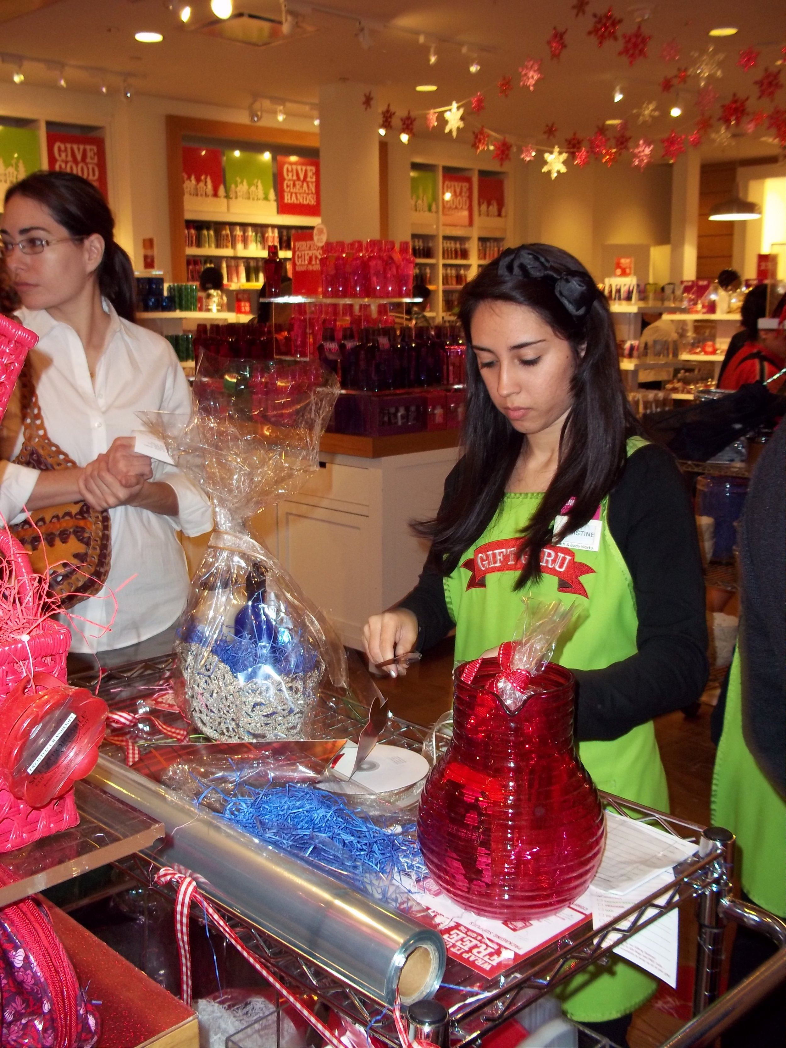In-Store Event: Holiday Gifting
