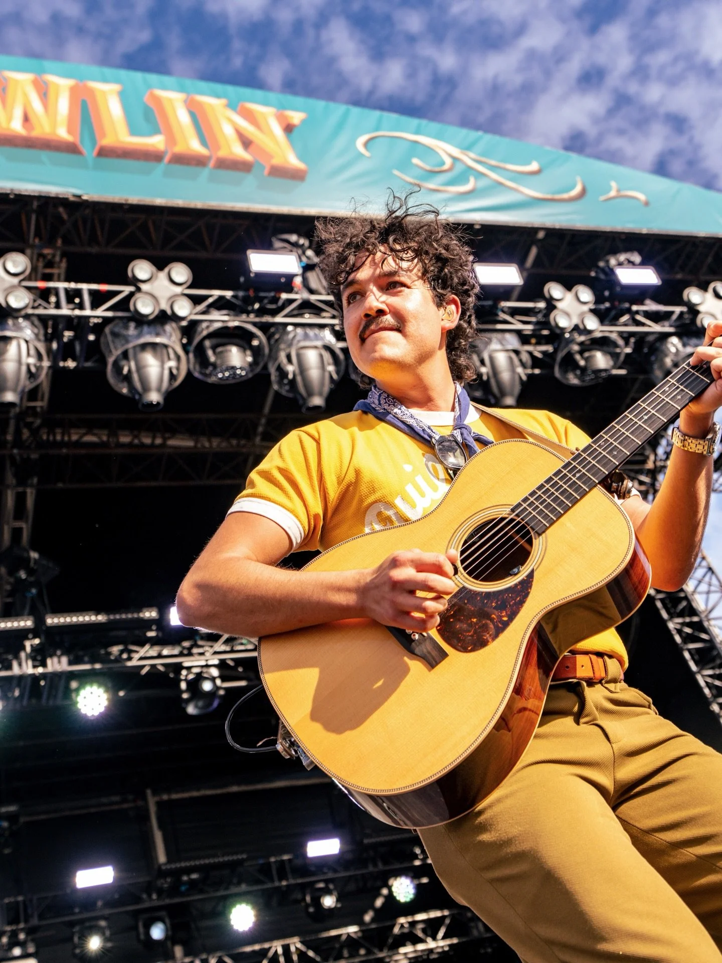 Big weekend for @wemadeyoulook_. Here are some game-day highlights from Day 1 with @howlin.country.

Plenty more to come.