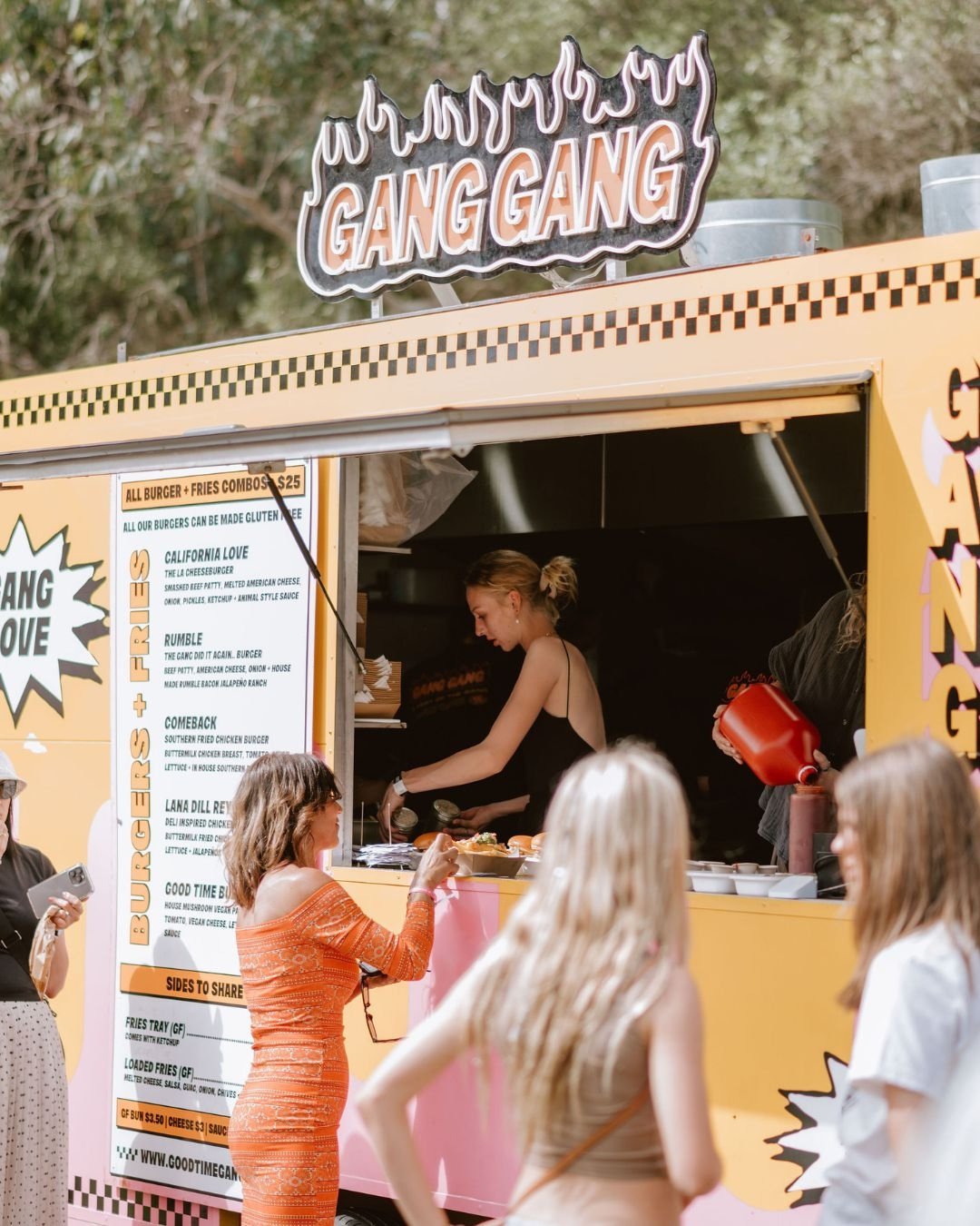 Now&hellip; let&rsquo;s talk about food. 😍🍴

The Handpicked Food Garden is a festival all on its own &mdash; stacked with some of SA&rsquo;s best eats. Woodfired pizza, bao, dumplings, loaded fries, gourmet burgers, gelato&hellip; consider this you