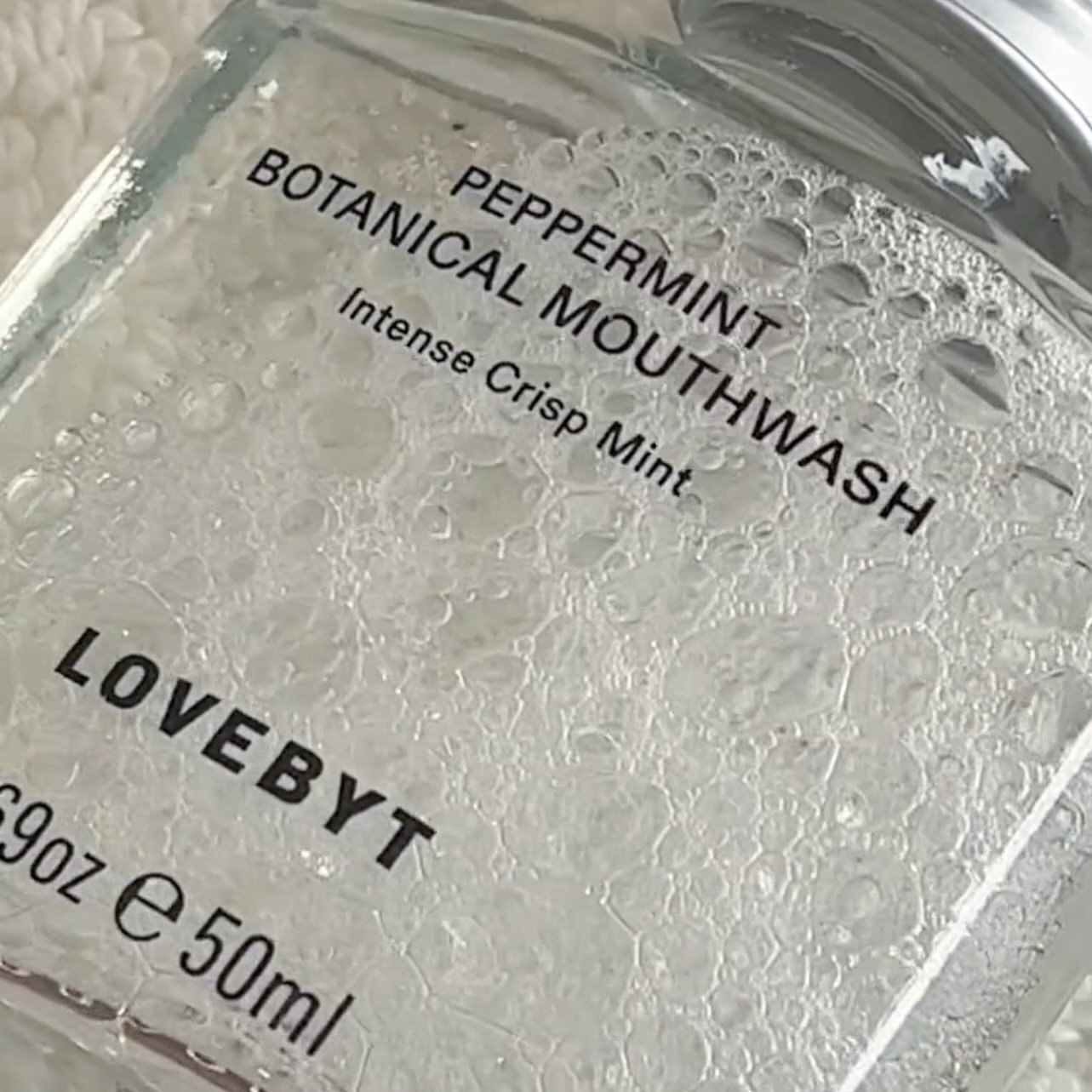 Our most loved mouthwash by Australian-made &amp; owned brand @love.byt - it&rsquo;s alcohol-free, completely natural and entirely recyclable. ⁣
⁣⁣
⁣Our tip: Keep their travel sized mouthwash in your car&rsquo;s centre console for constant fresh brea