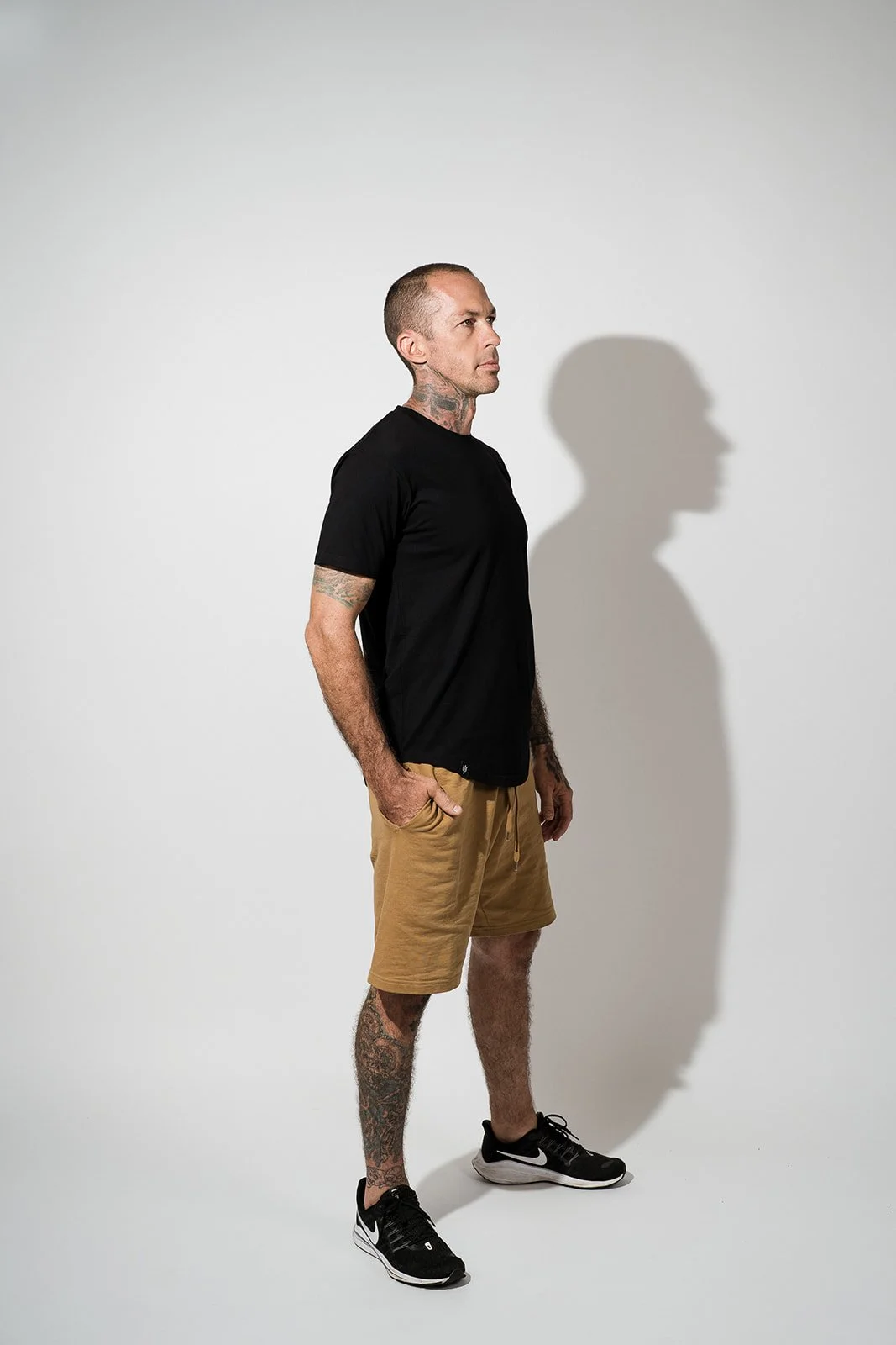 curved hem from the streets side.jpg