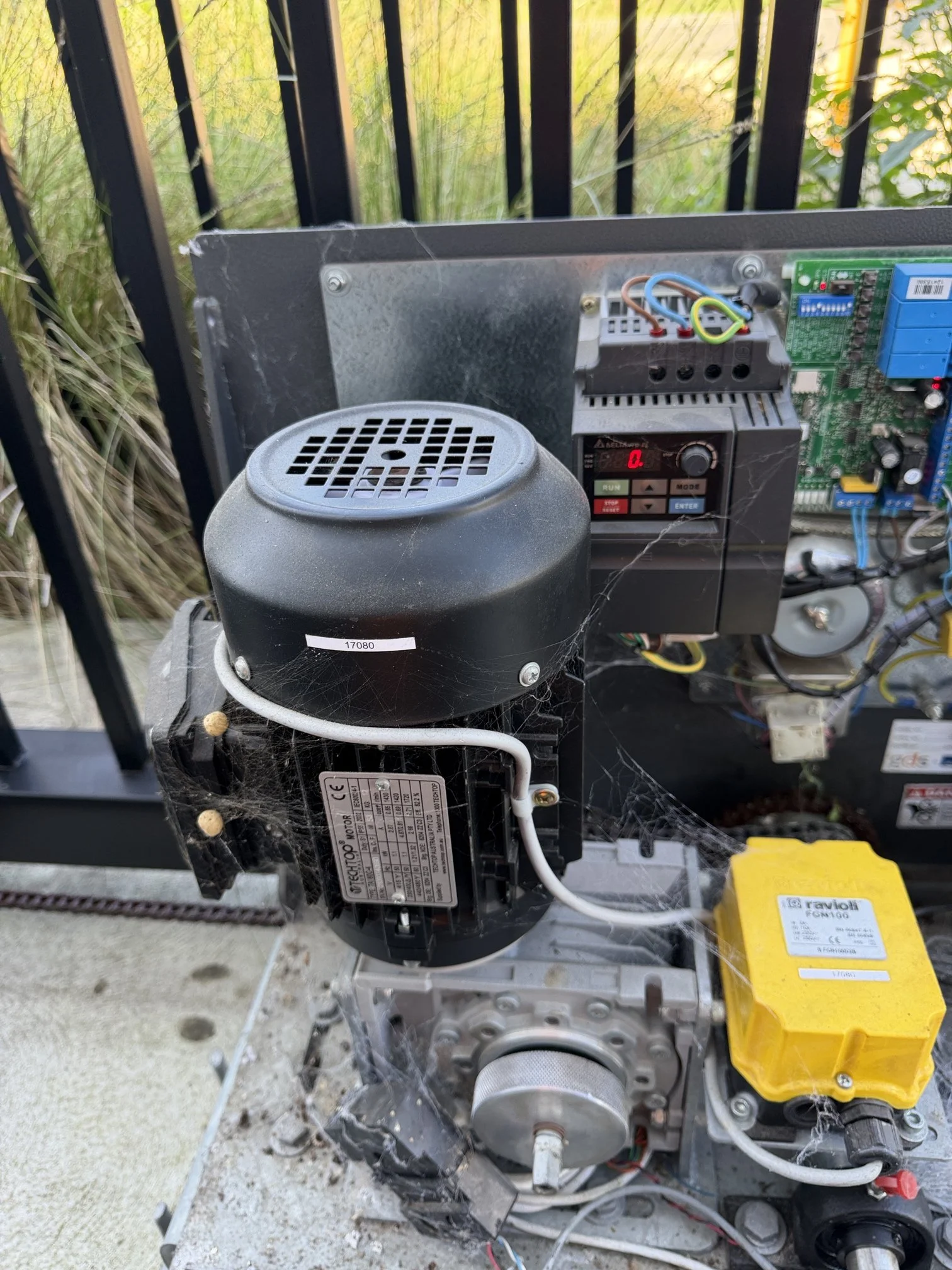 Automatic Commercial Sliding Gate Repair &amp; Control Board Reconfiguration